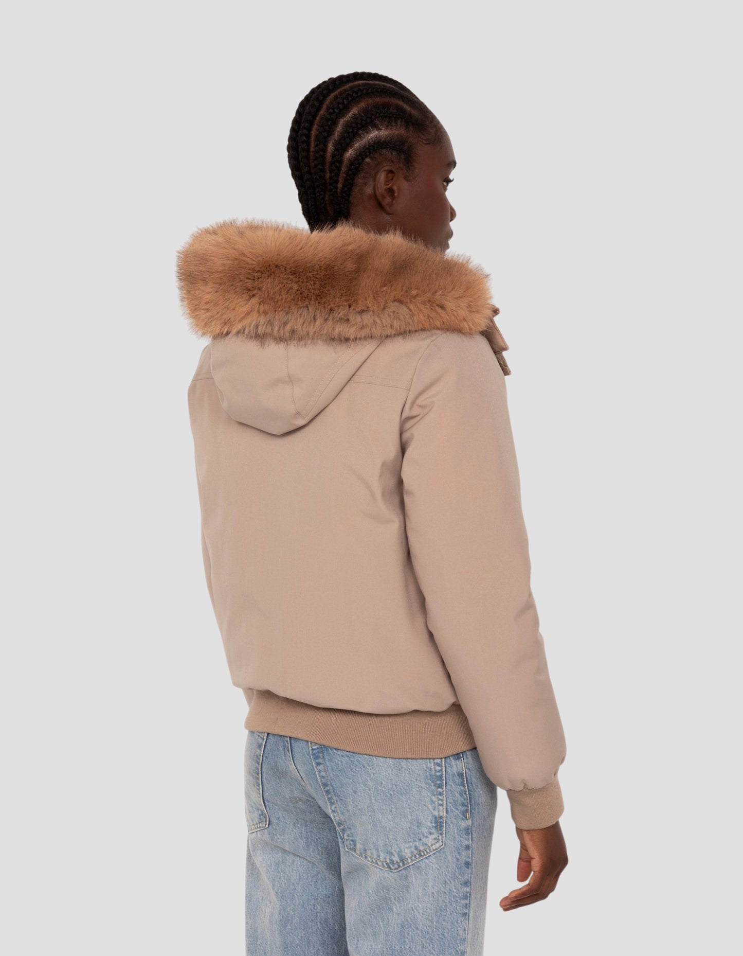 Blouson beige snorkel court à capuche