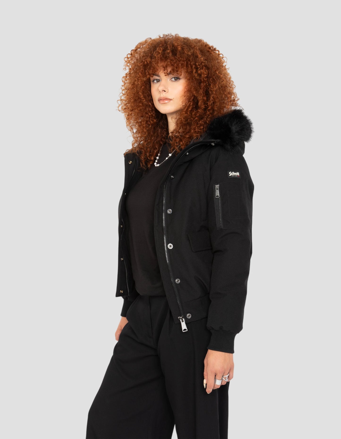 Giacca nera di snorkeling incappucciata