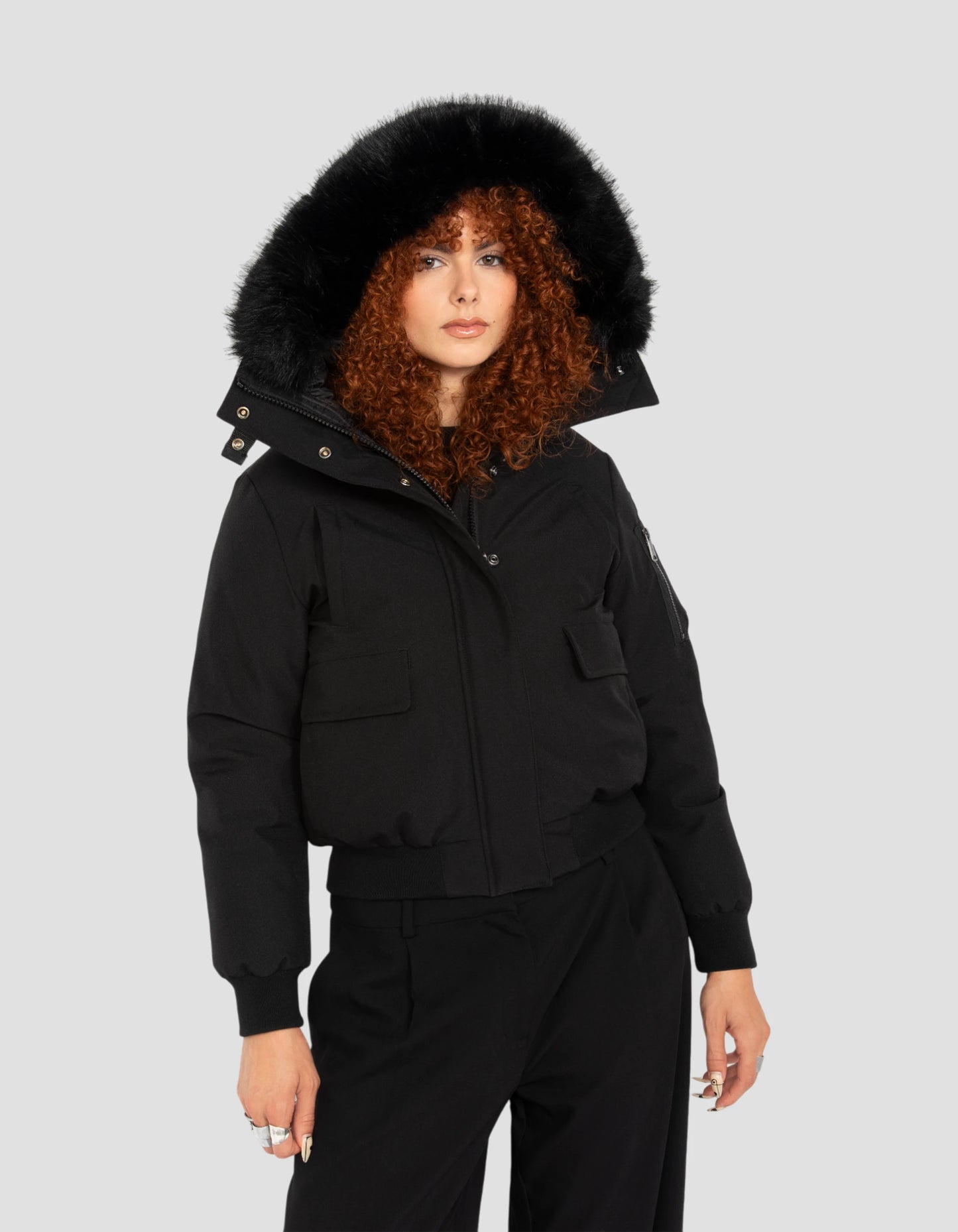 Giacca nera di snorkeling incappucciata