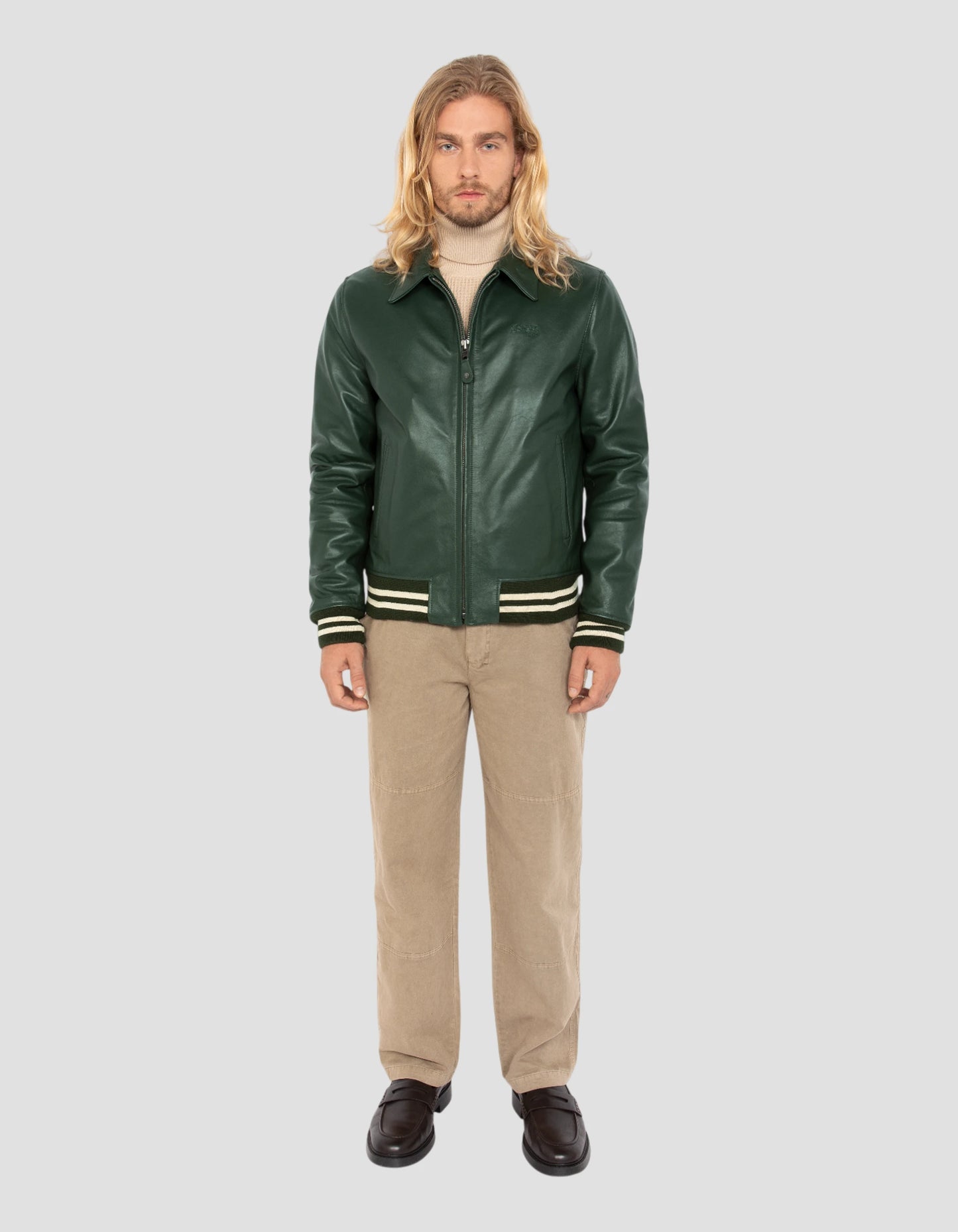 Chaqueta verde casual con borde de colina a rayas, cuero de piel de vaca