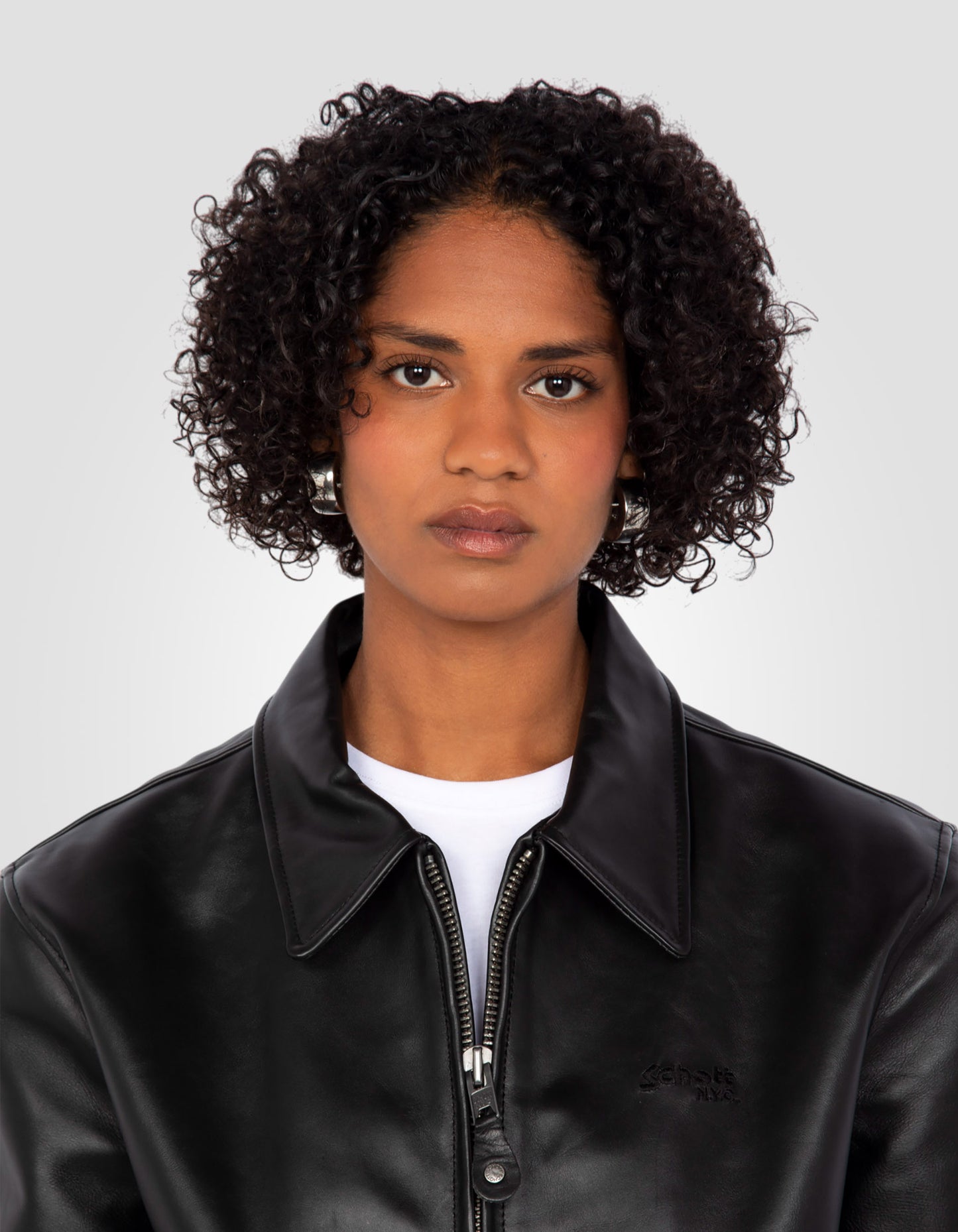 Costola per finitura casual nera, cuoio in pelle di mucca