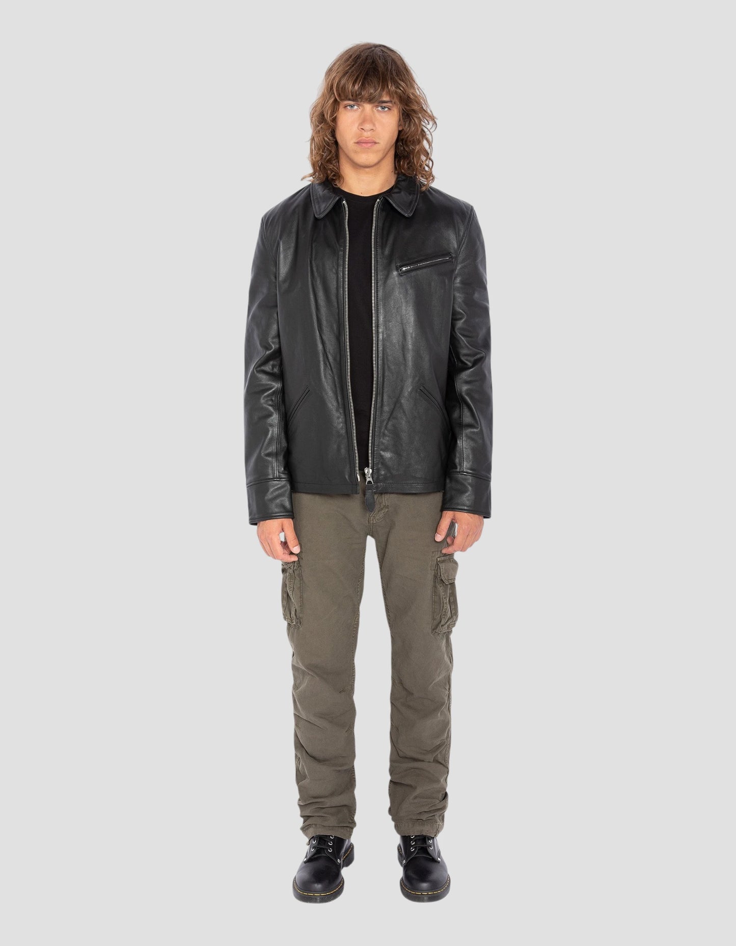 Schwarze rechte Jacke, Kuhläsesonderleder