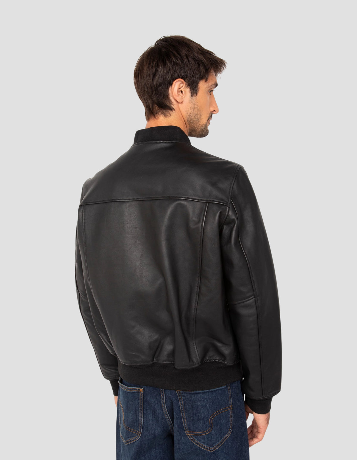 Lässige schwarze Jacke aus Rindsleder-6