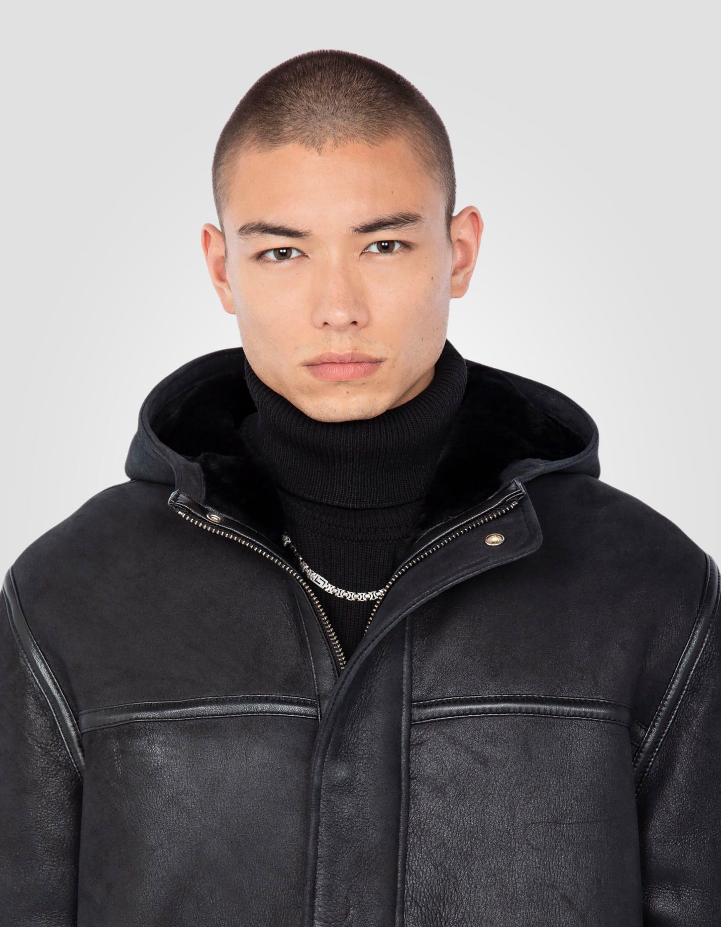 Manteau à capuche fixe, cuir de mouton