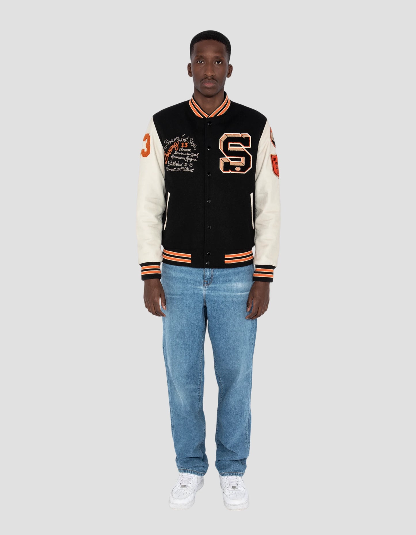 Giacca per orsacchiotto ricamata nera e beige, pelle di vaccina