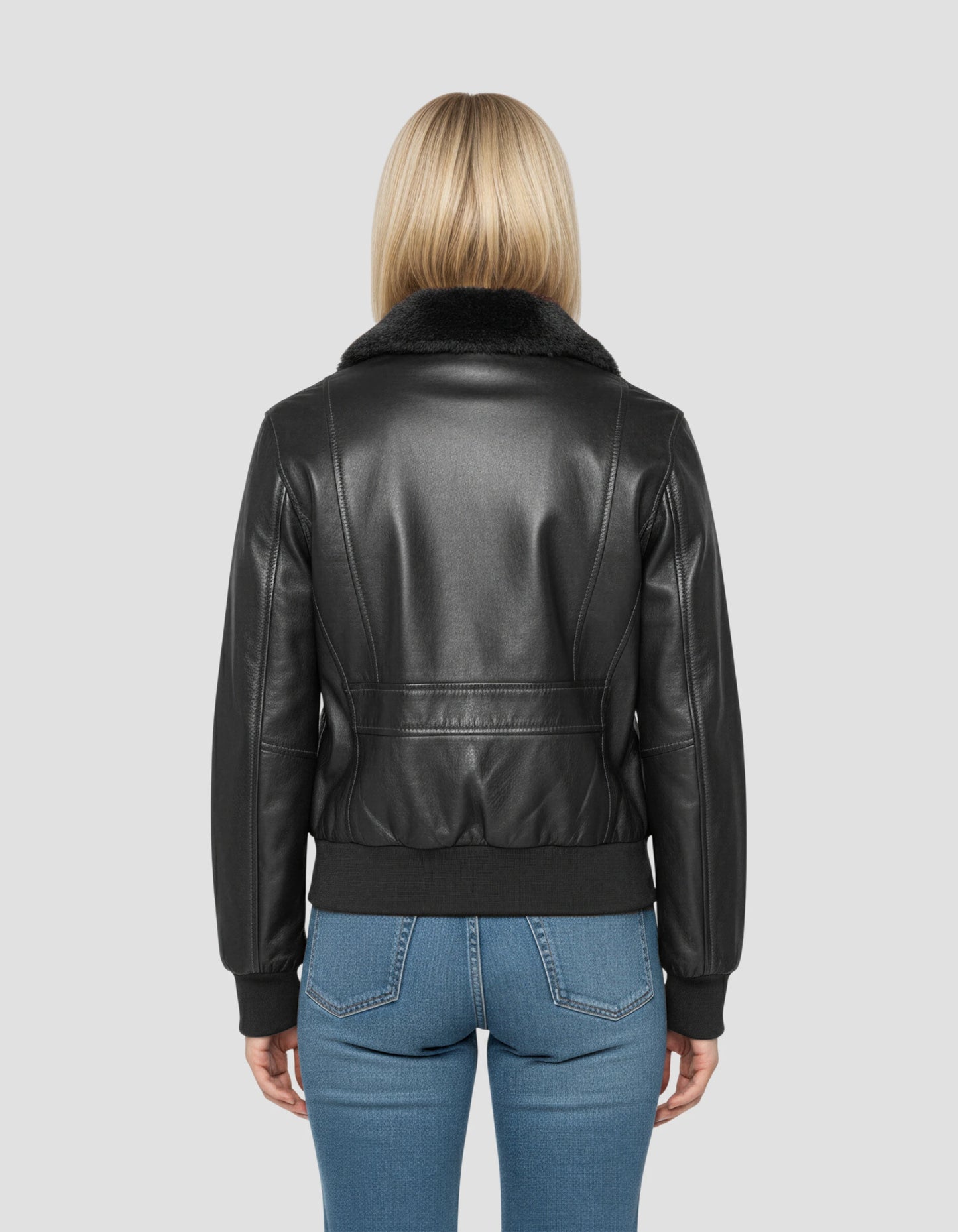 Schwarze Jacke mit abnehmbarem Kunstpelzkragen