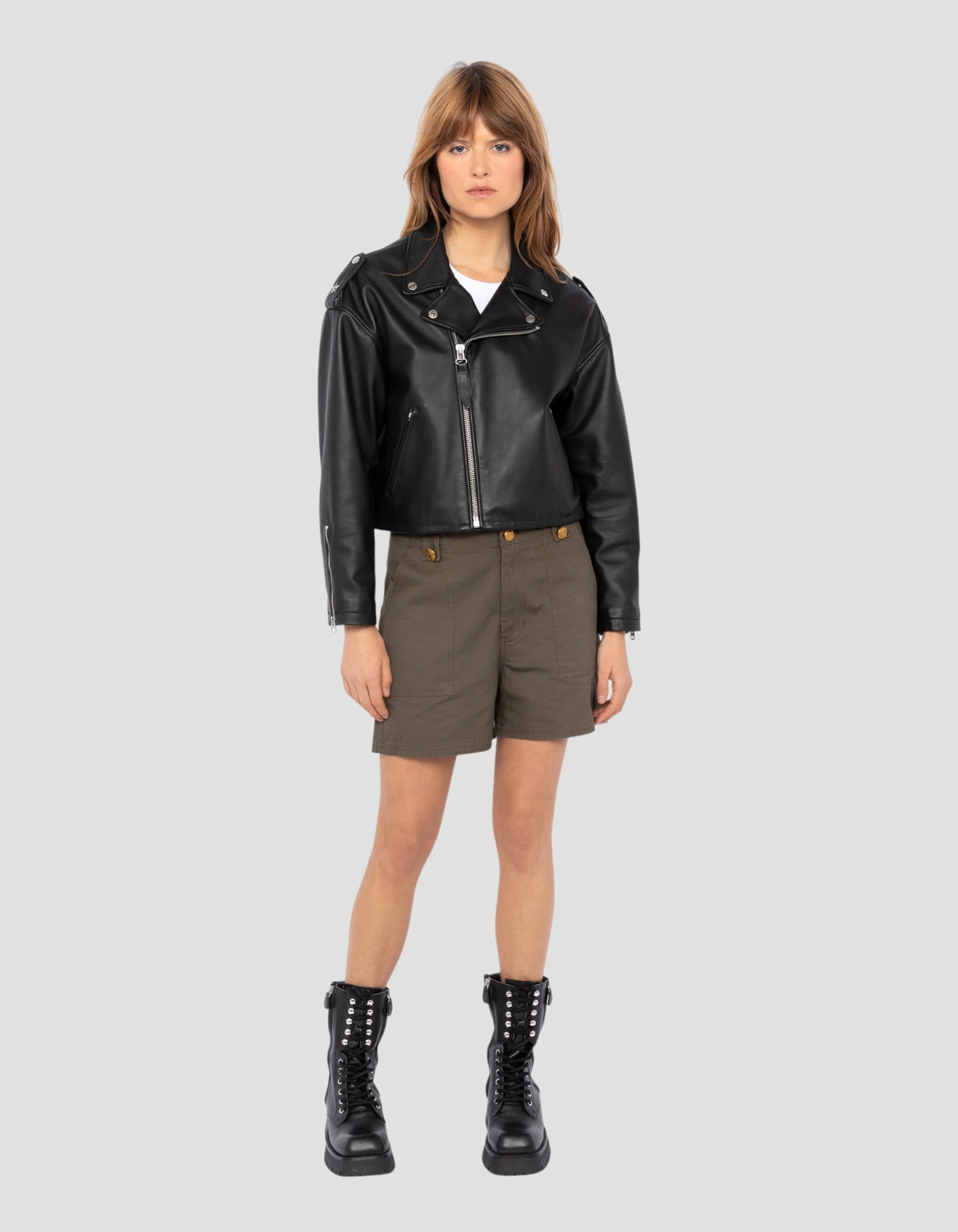 Corte de chaqueta perfecta negra de los 90, cuero de cordero-1