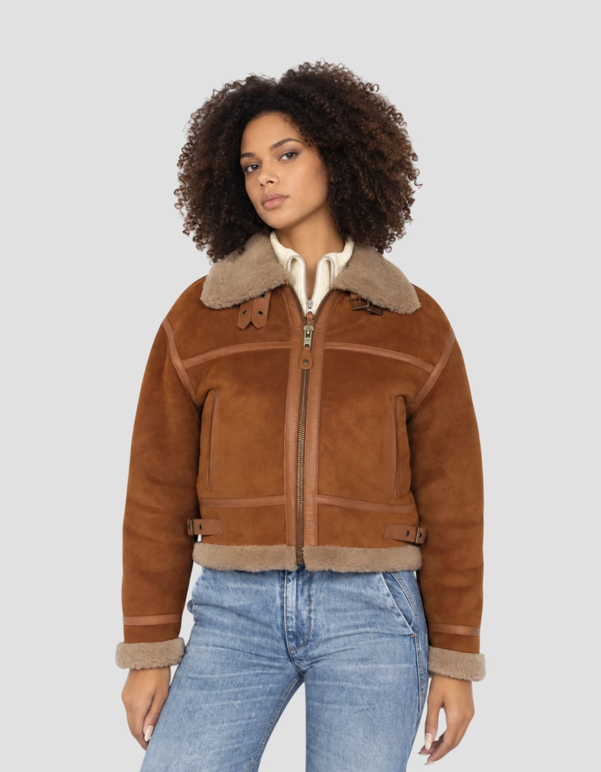Kurze B-3-Bomberjacke in Zimtbraun aus beidseitigem Velours-Lammfell-3