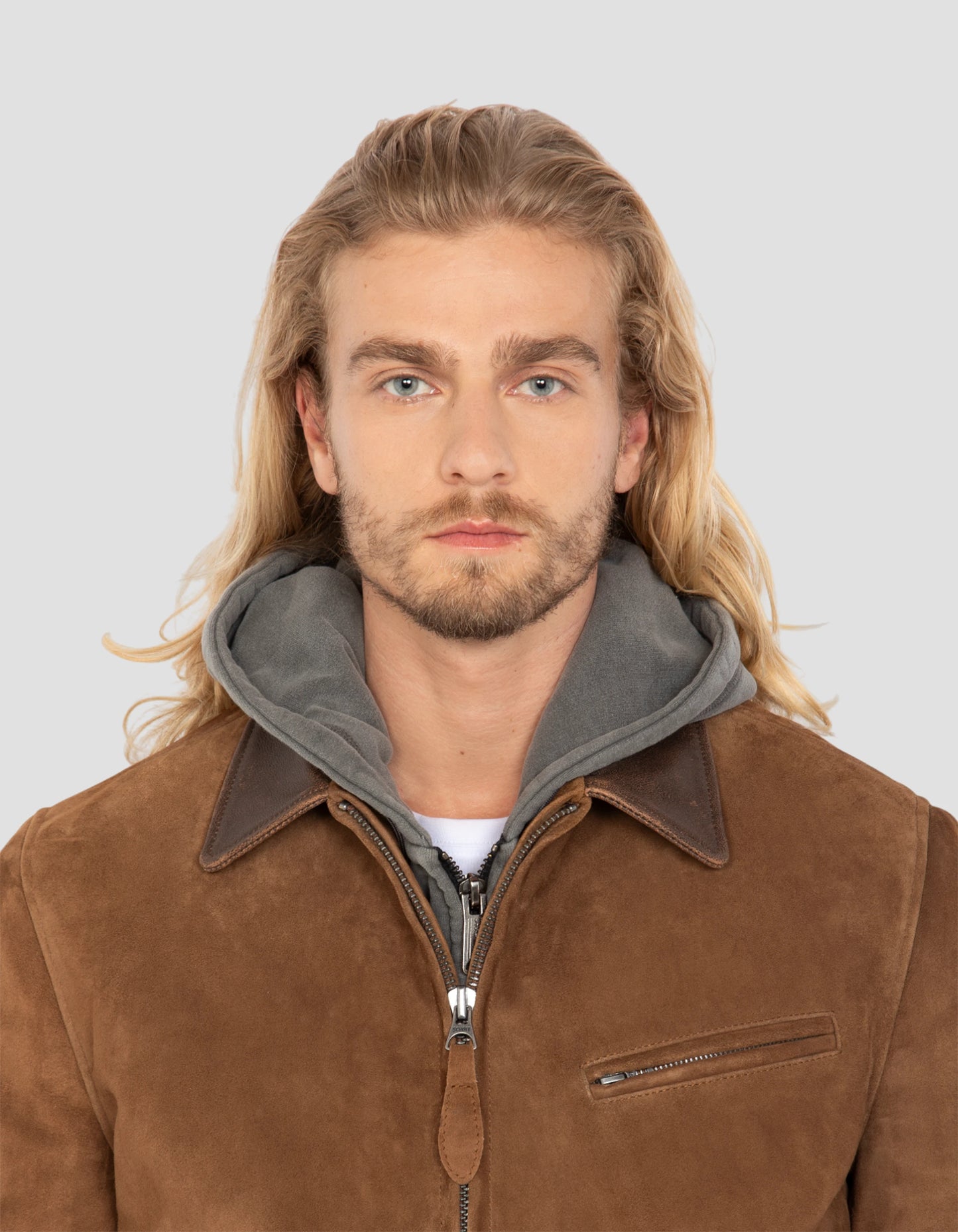 WORKER ROTE JOP, VELOUVER goat