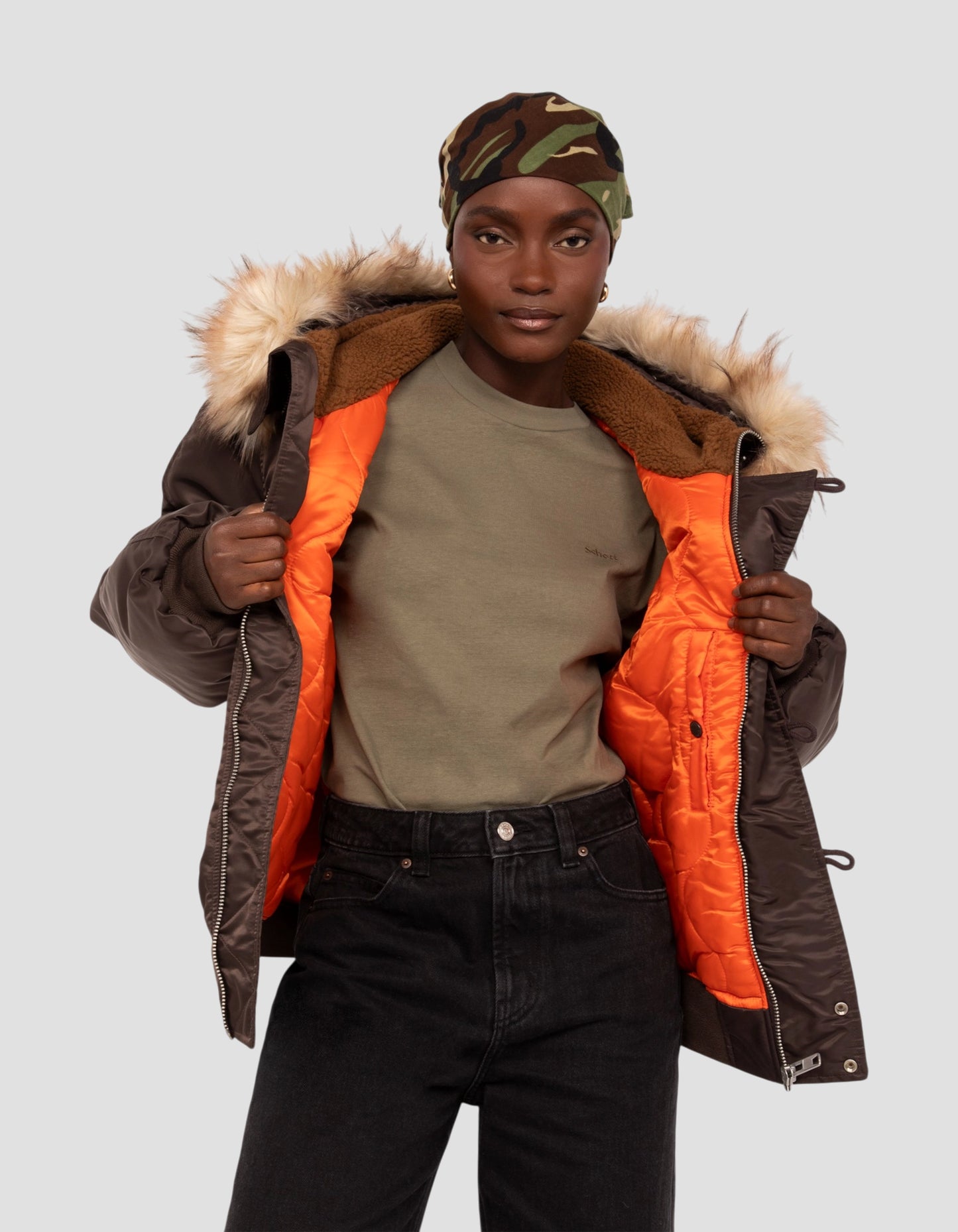 Chaqueta snorkel N2B marrón con capucha, corte oversize