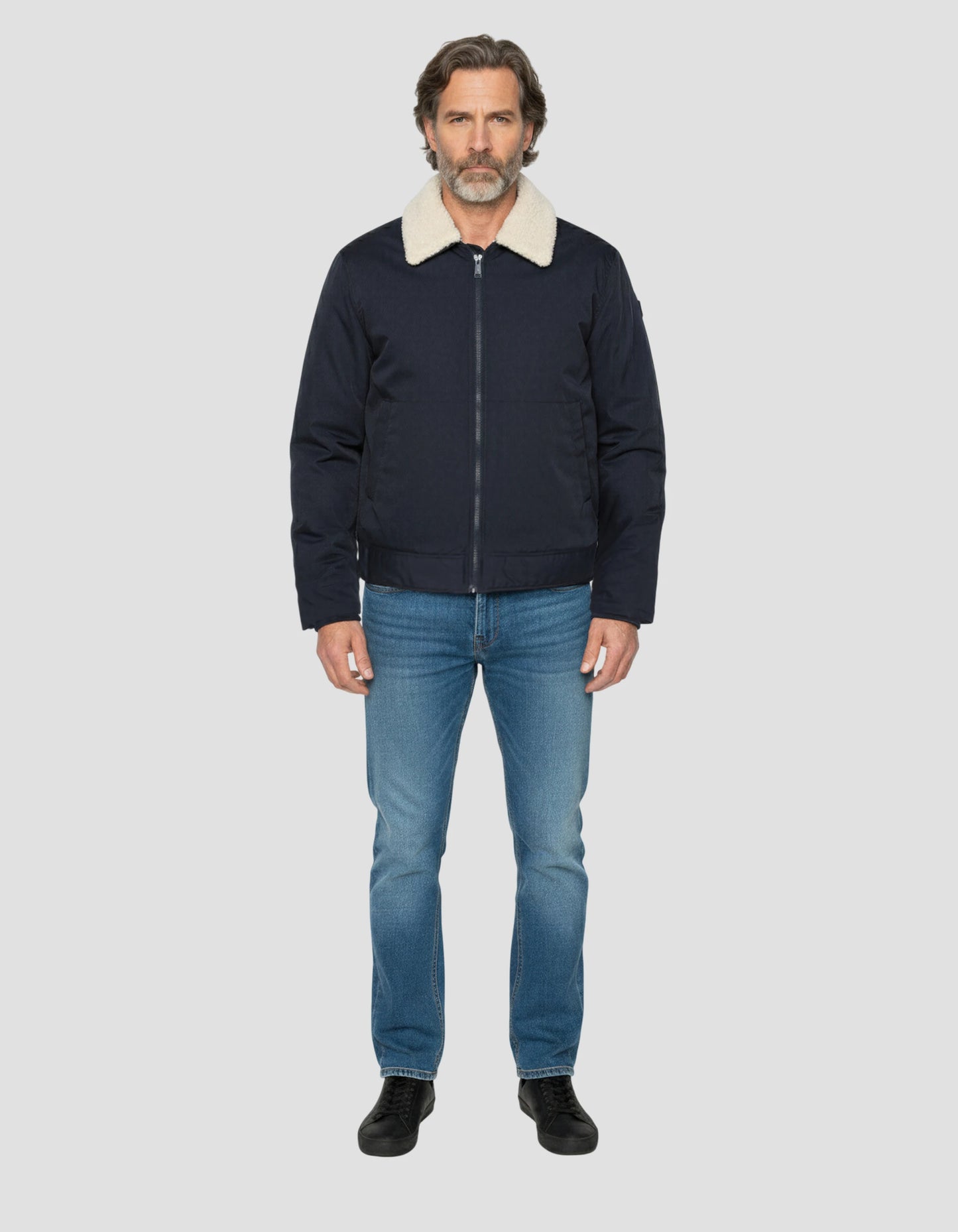 Blouson bleu marine avec col sherpa amovible