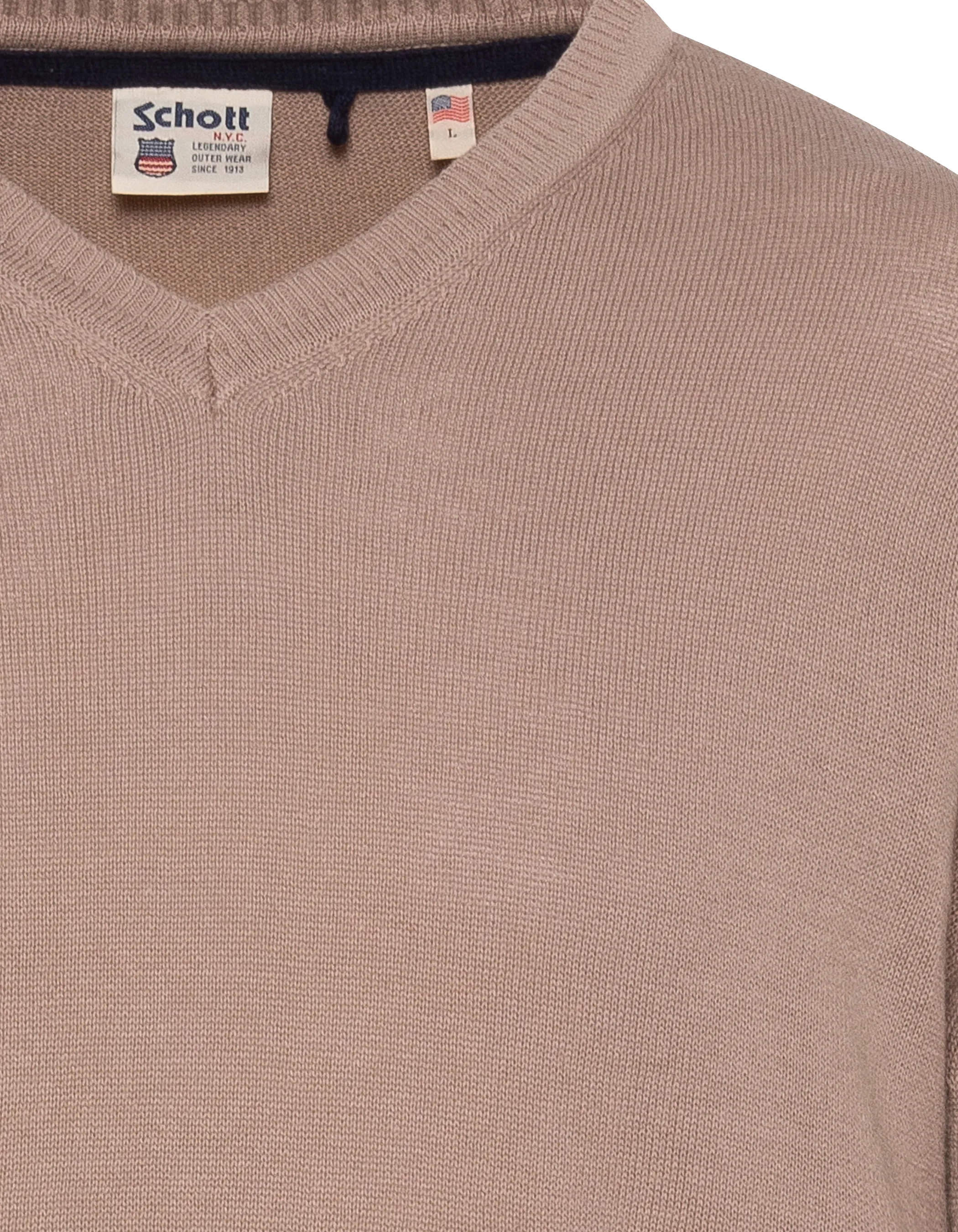 Pull léger beige clair col V-4