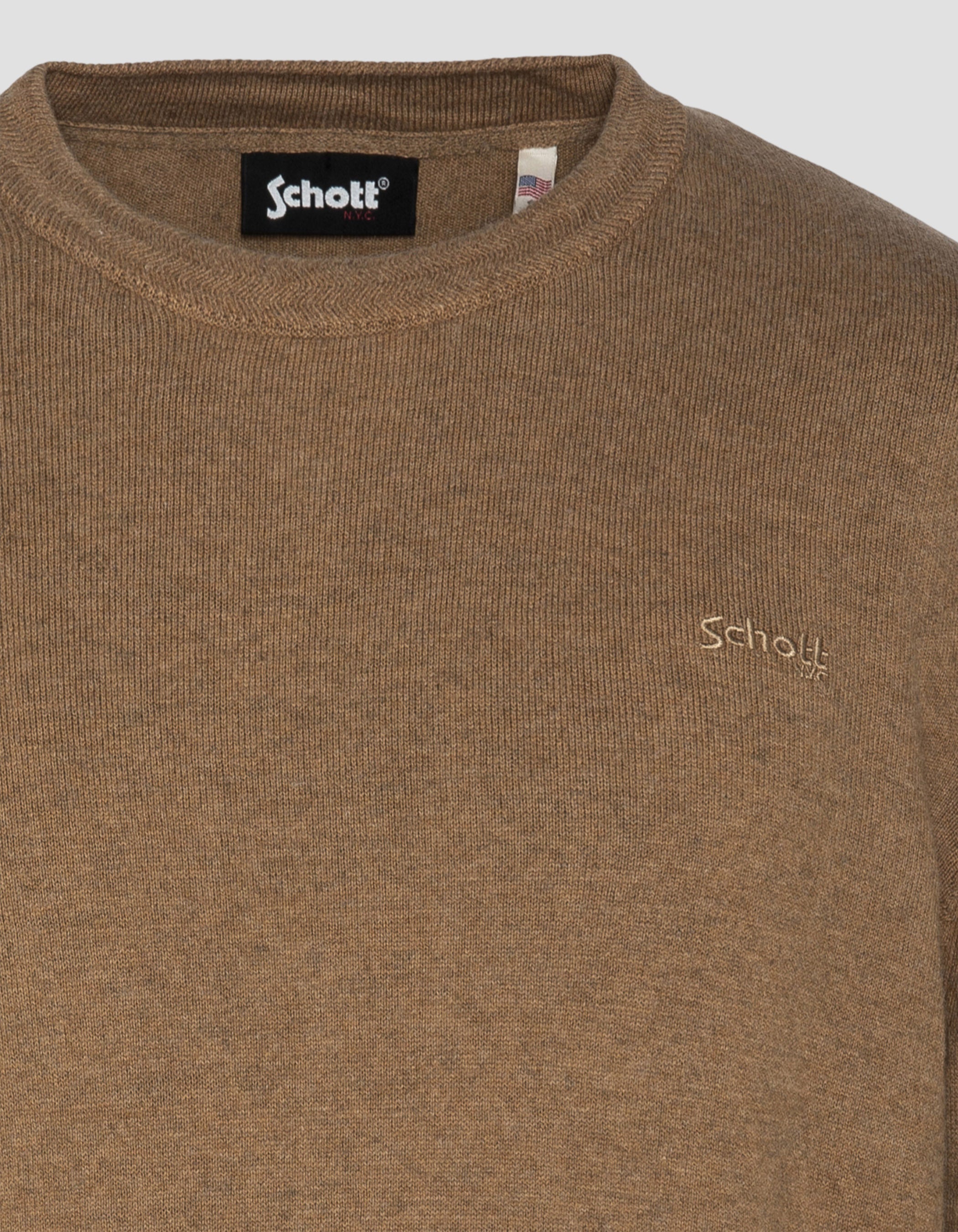 Kamelrundkragen ziehen in feines Netz ein-5