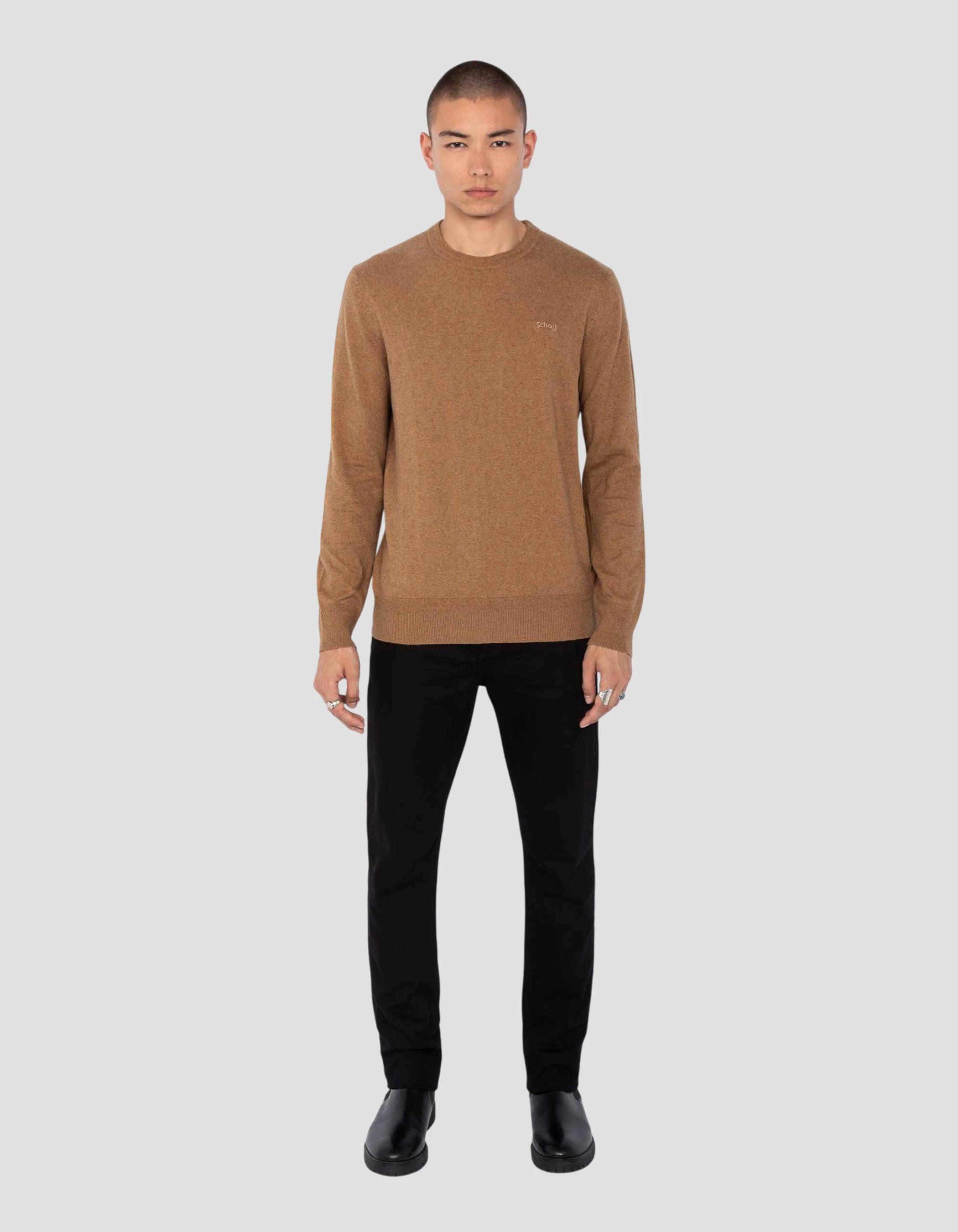 Kamelrundkragen ziehen in feines Netz ein-1