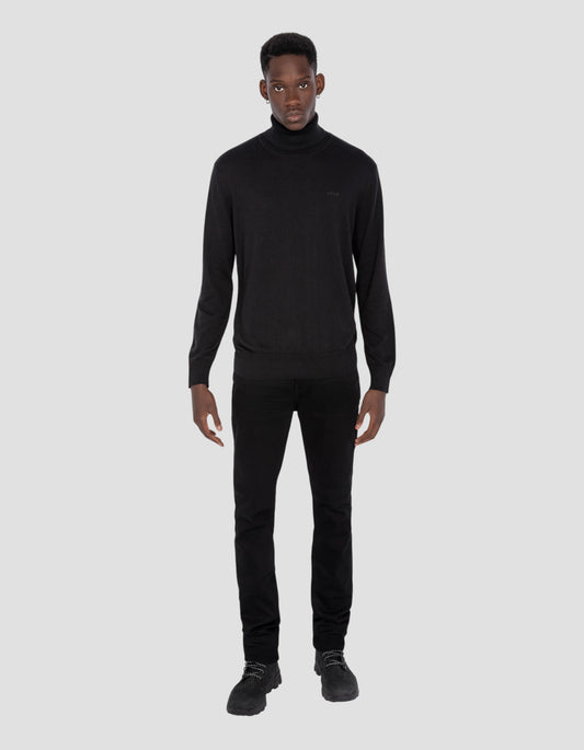 Schwarzer Rollkragenpullover in feinem Netz