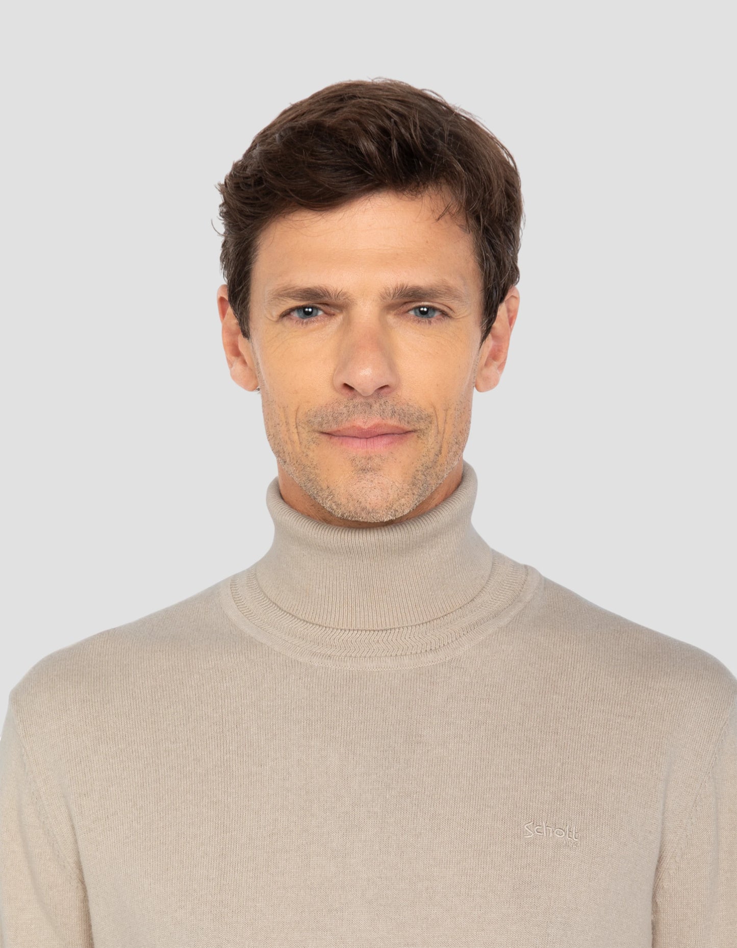 Leichter beige Rollkragenpullover in feinem Netz