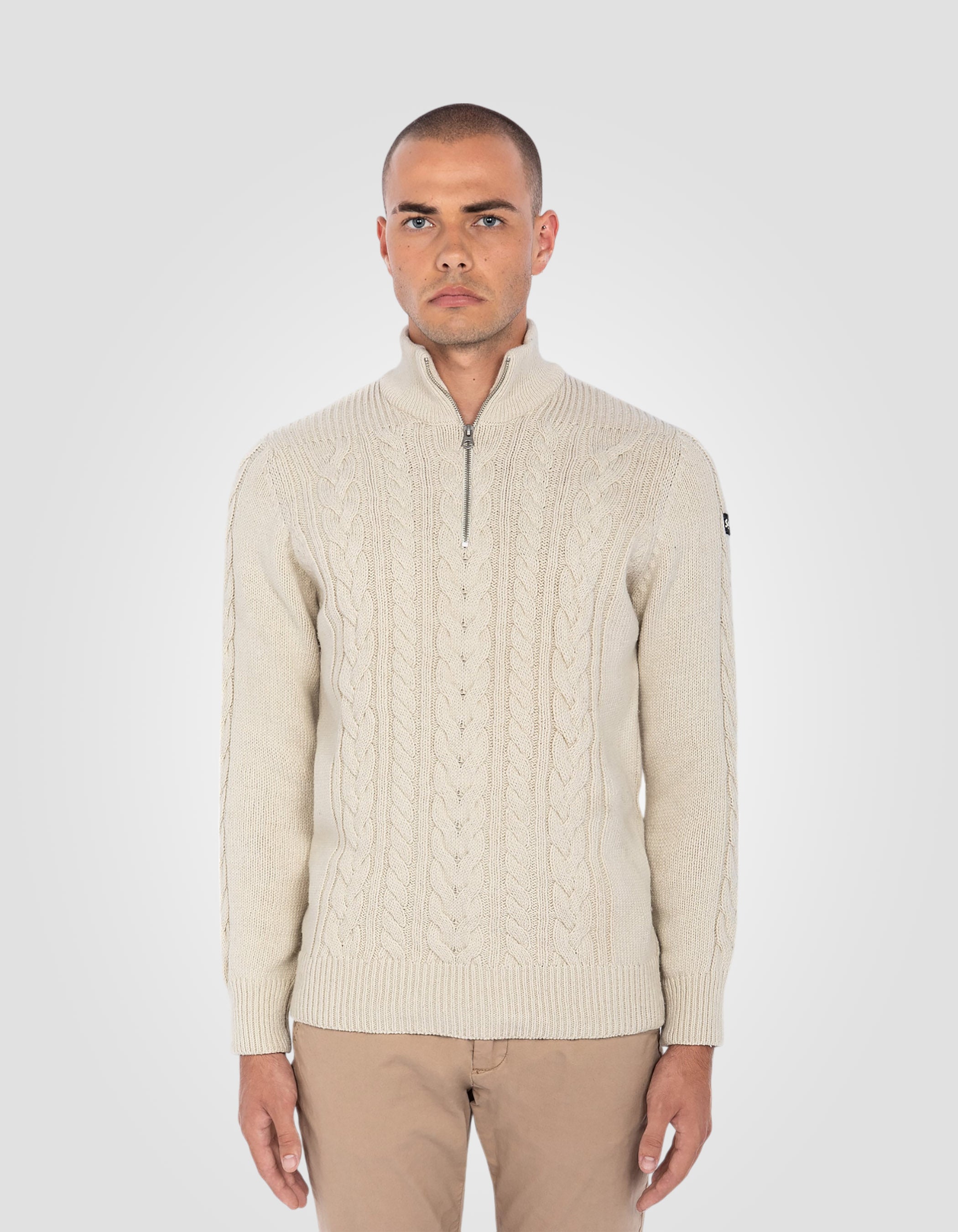 Maglione ecru camionista con colpi di scena islandesi in filo riciclato-1