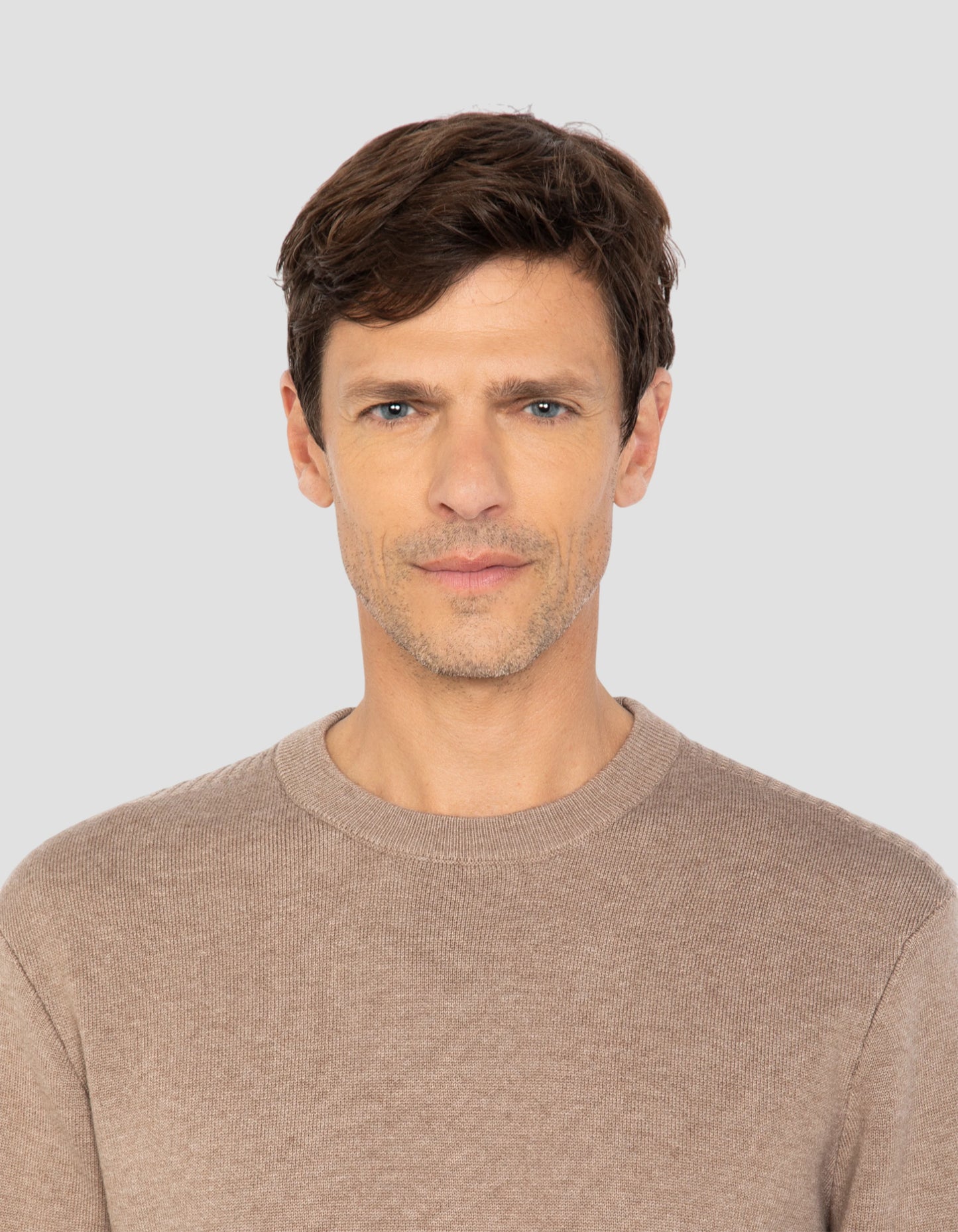 Taupe suéter de cuello redondo, Milano Mesh