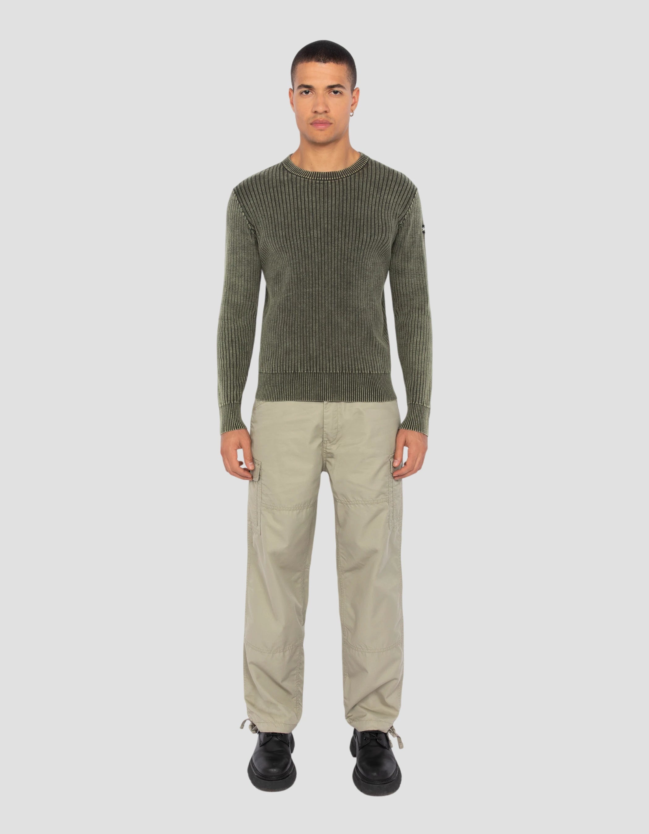 Côte gerippter dunkler Khaki Round Neckpullover-1
