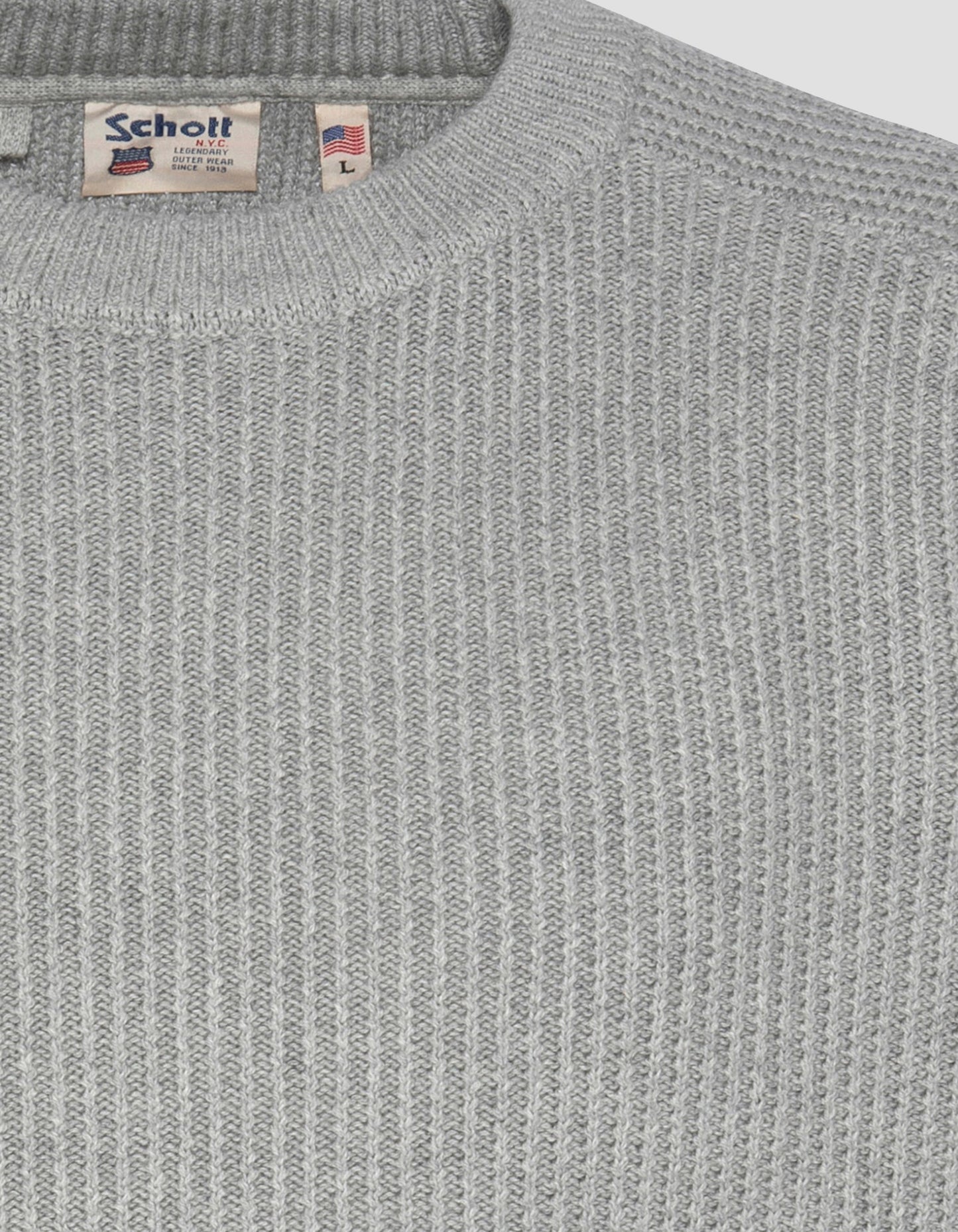 Pullover mit vertikalen Stichen