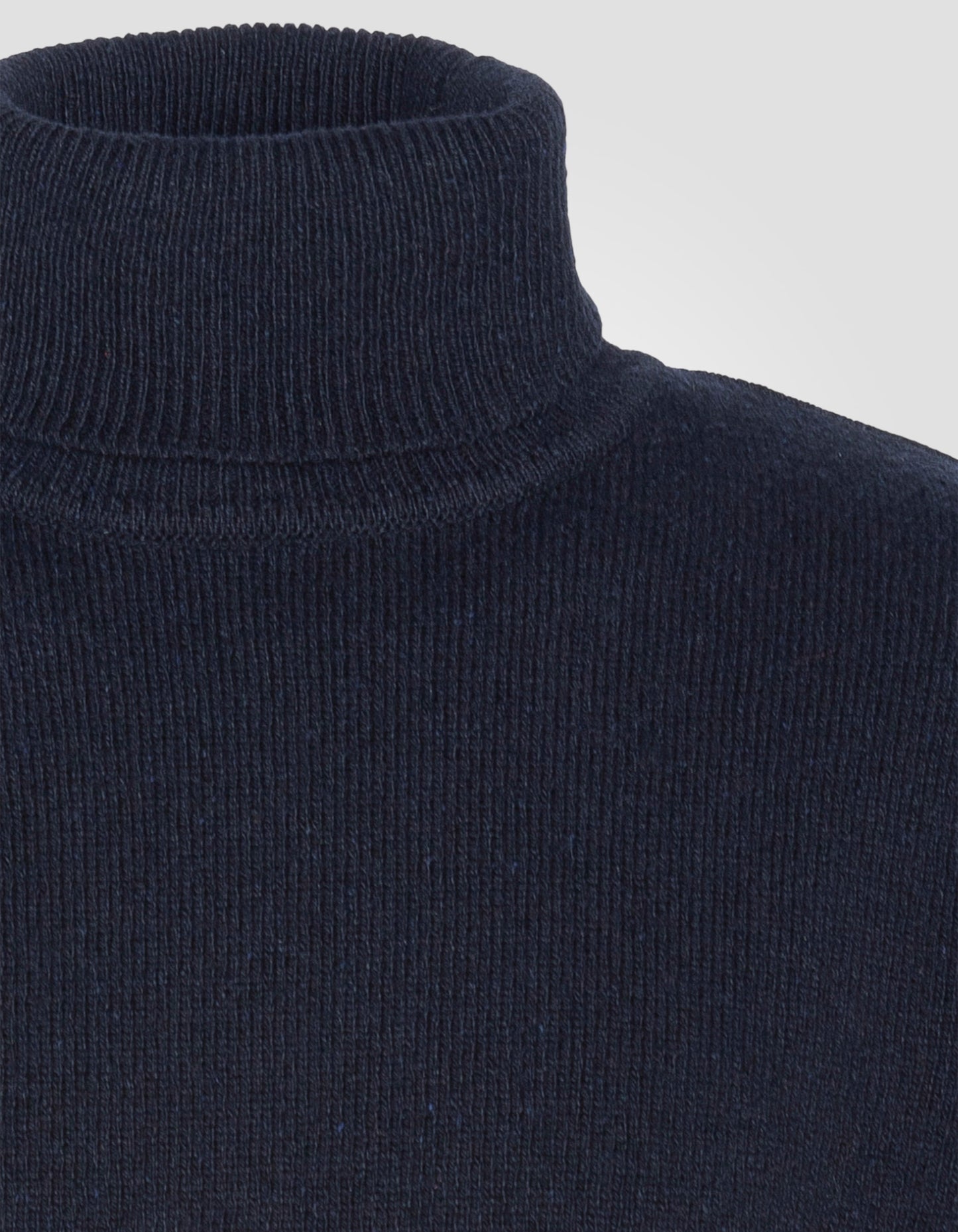 Pull col roulé recyclé