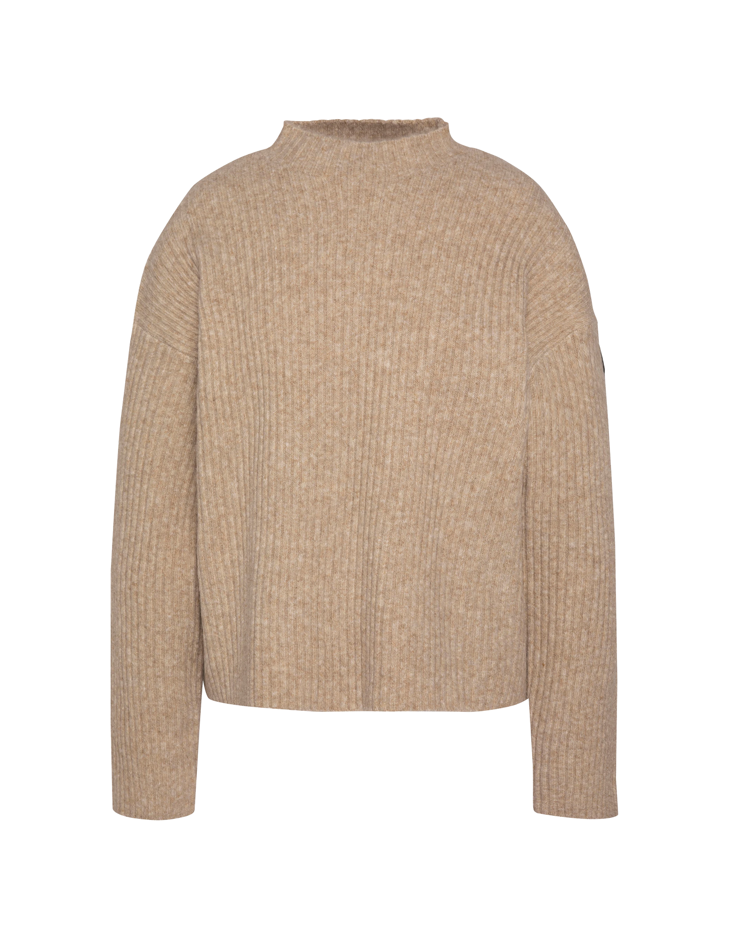 Kamelfarbener Rippstrickpullover mit hohem Kragen