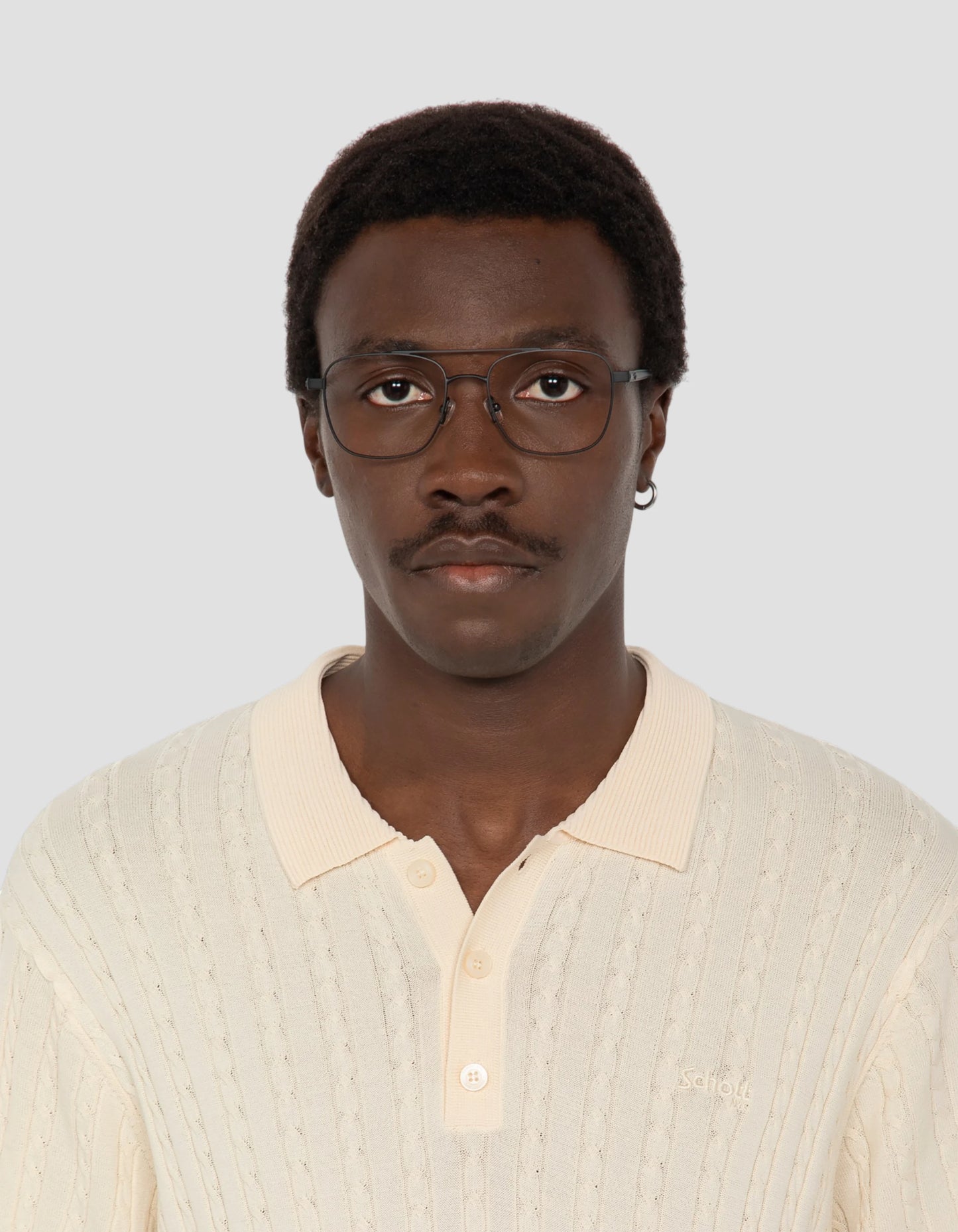 Weißes Retro-Poloshirt mit feinem Zopfmuster