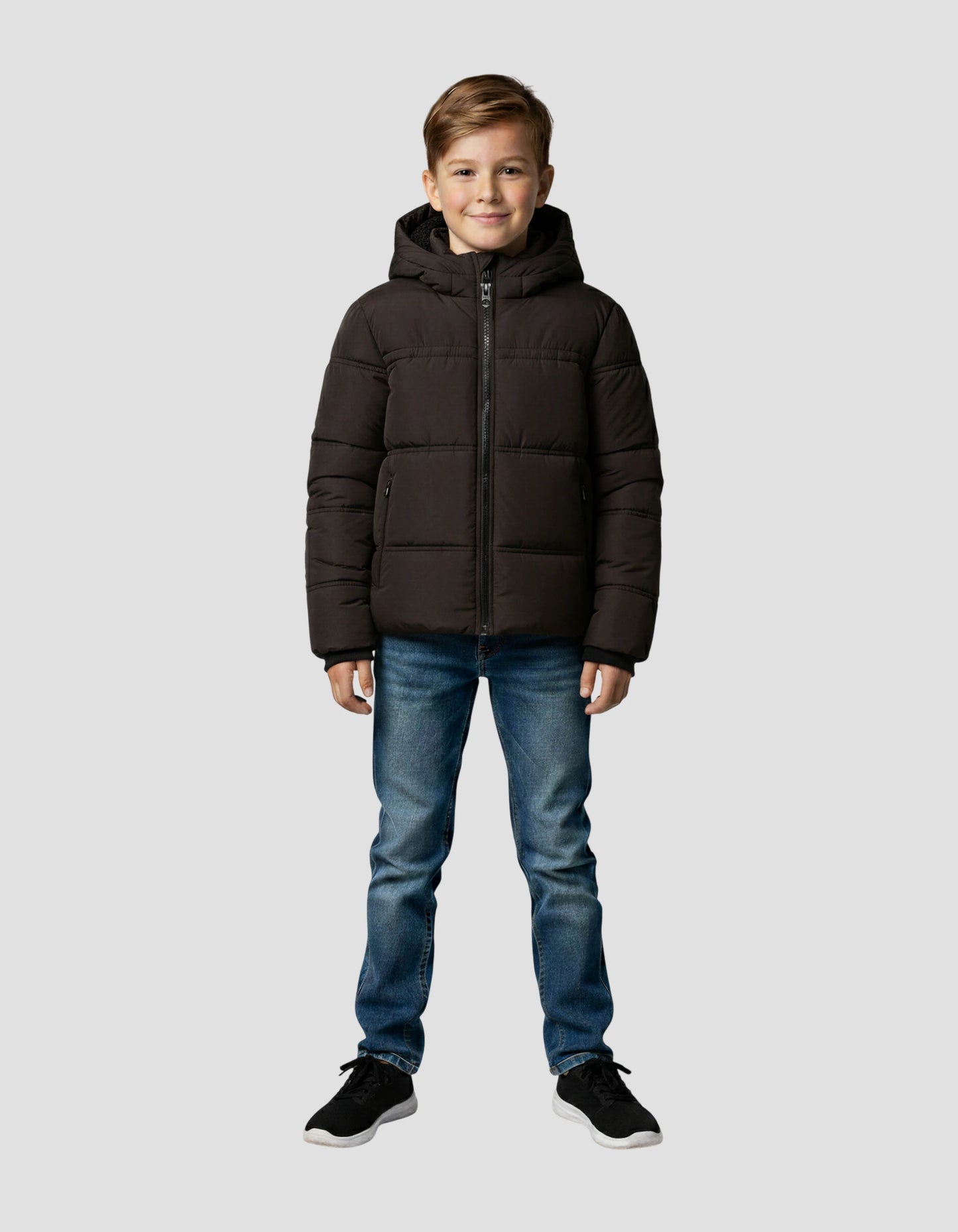 Chaqueta negra con niño sherpa forrado