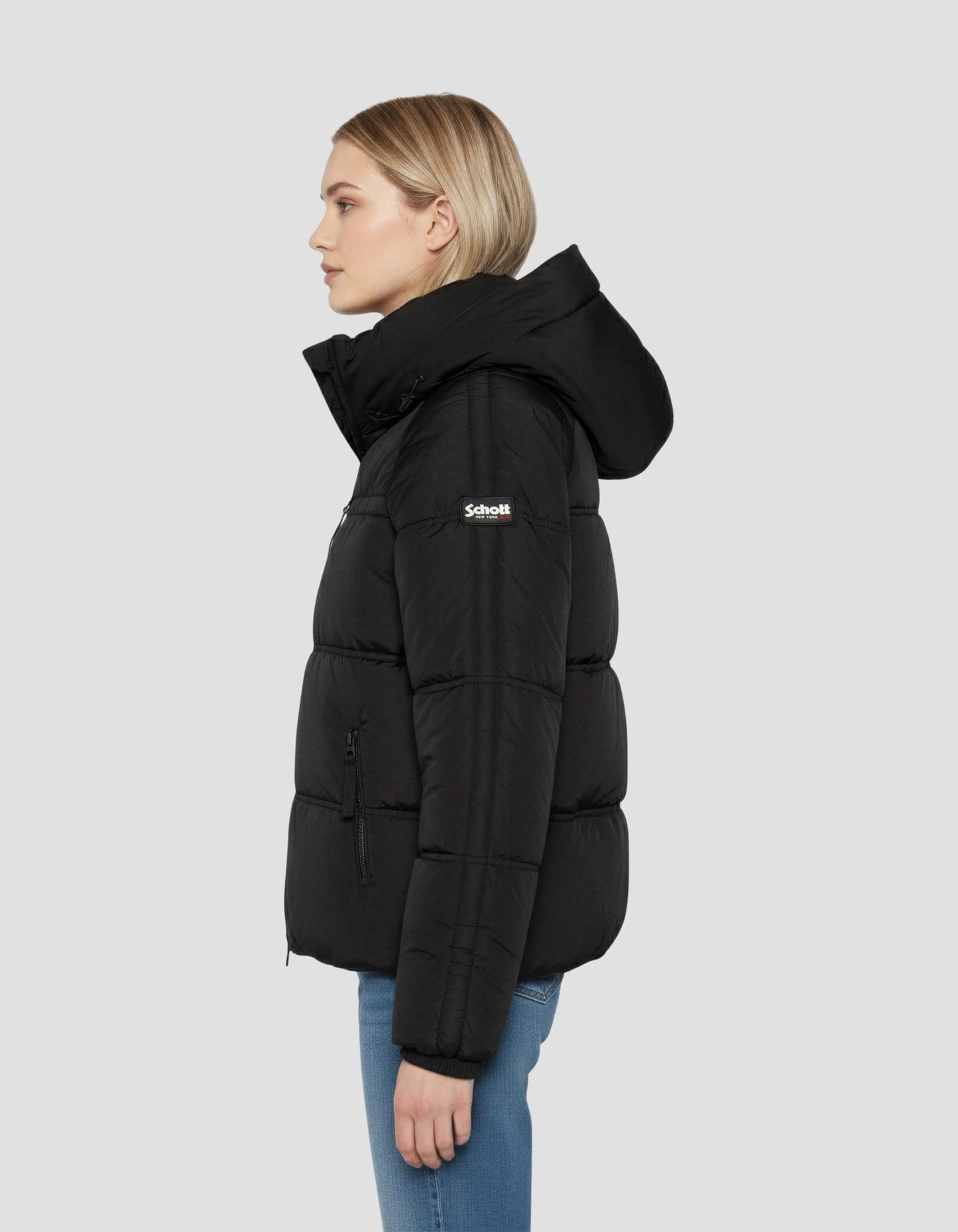 Giacca nera down con collare rimovibile in pelliccia