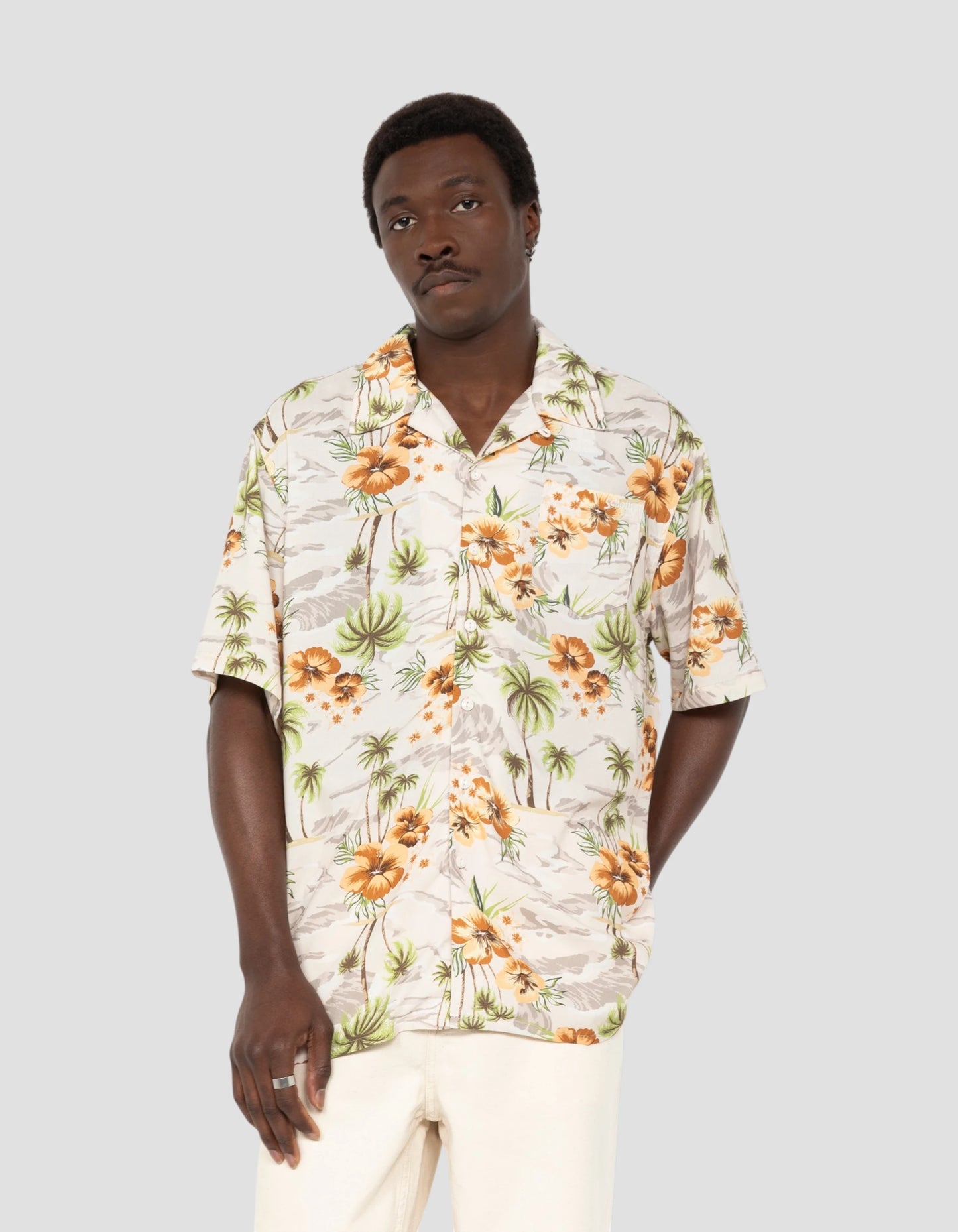 Hellbeiges Hawaiihemd