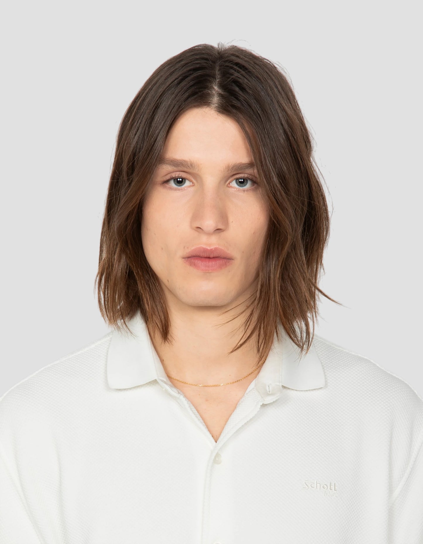 Waffle-effect knitted white shirt