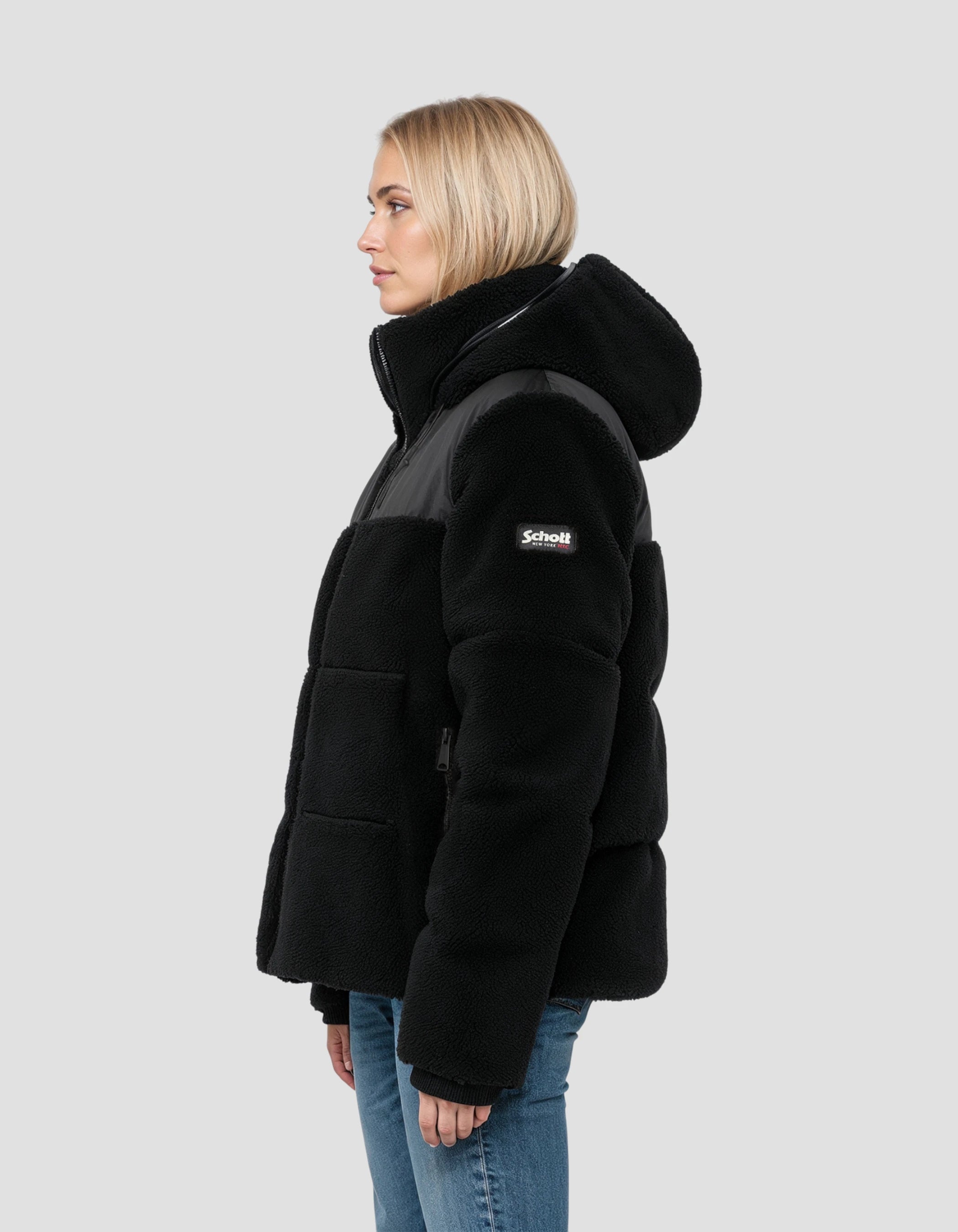 Chaqueta negra con cuello de piel sintética extraíble-3