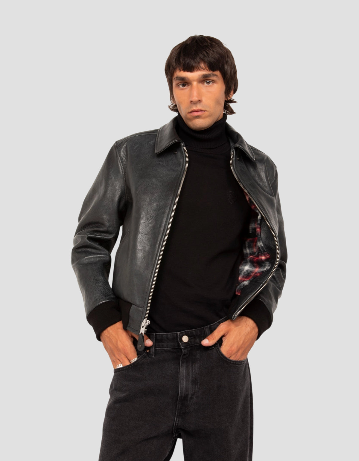 Cazadora bomber negra “Asbury Park”