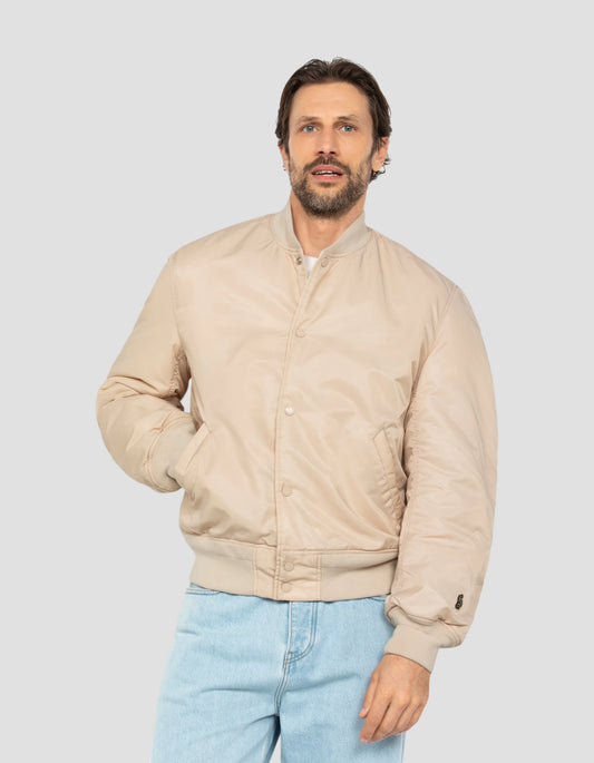 Oversized white urban jacket