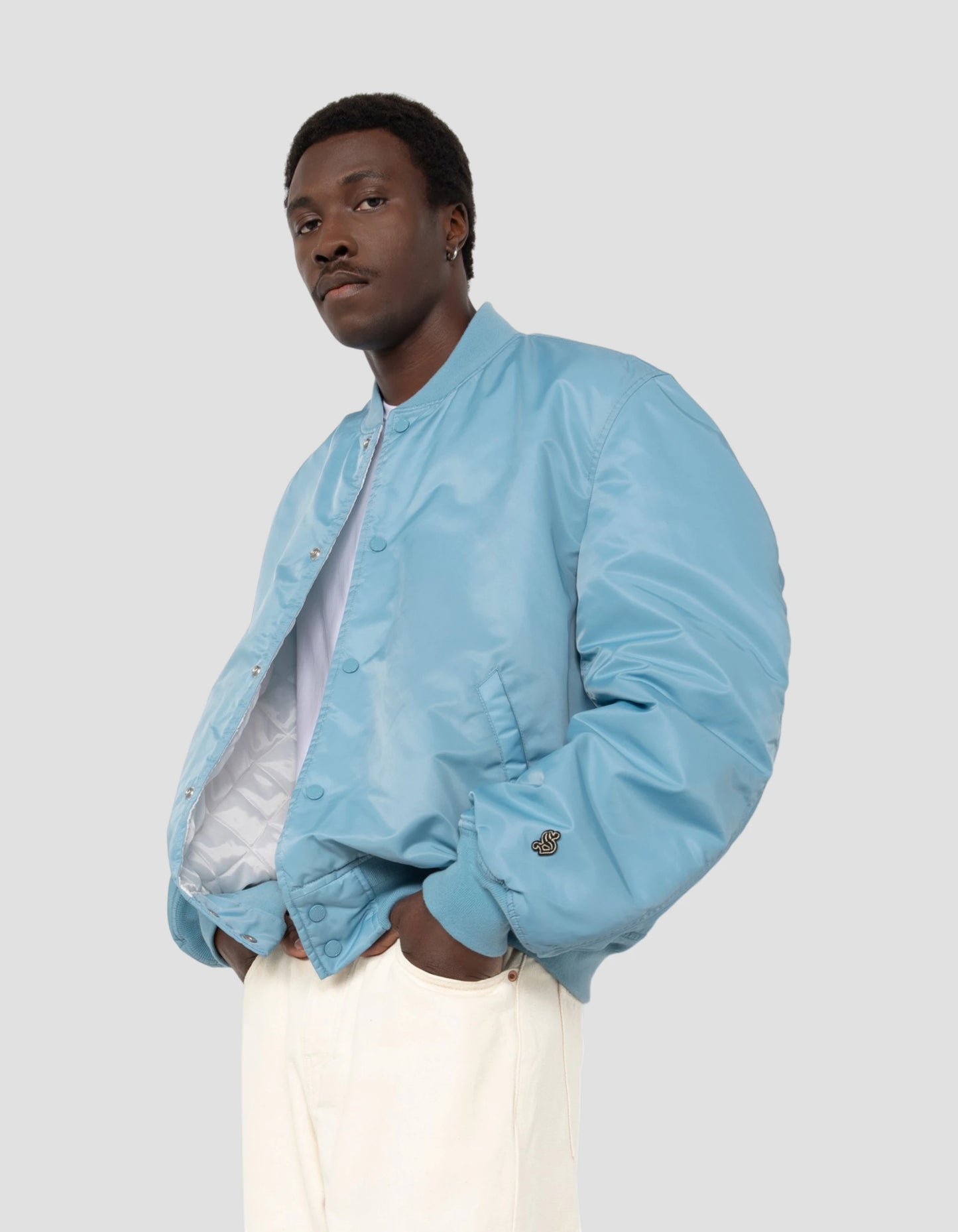 Chaqueta urbana oversize celeste