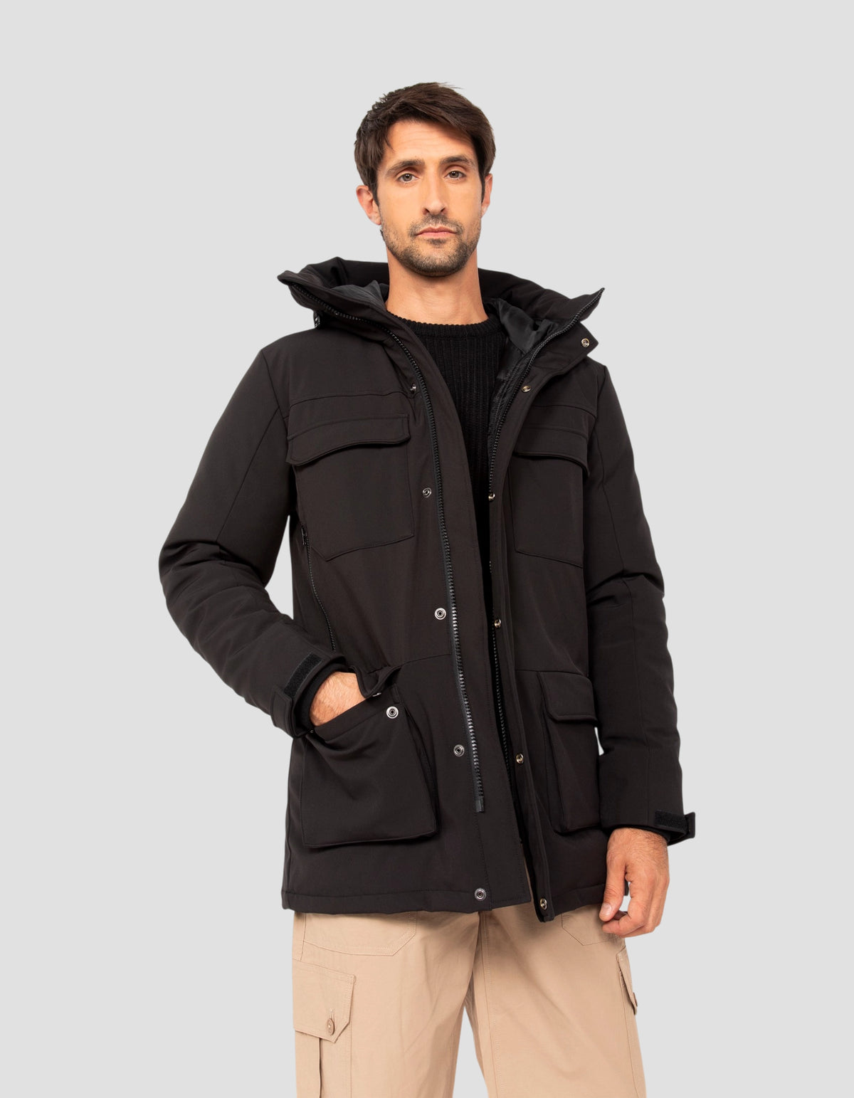 Parka multipoches à capuche noire