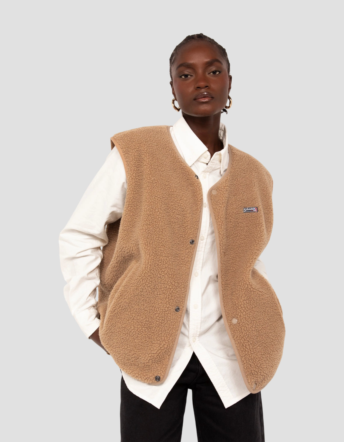 Chaleco sherpa beige sin mangas-4
