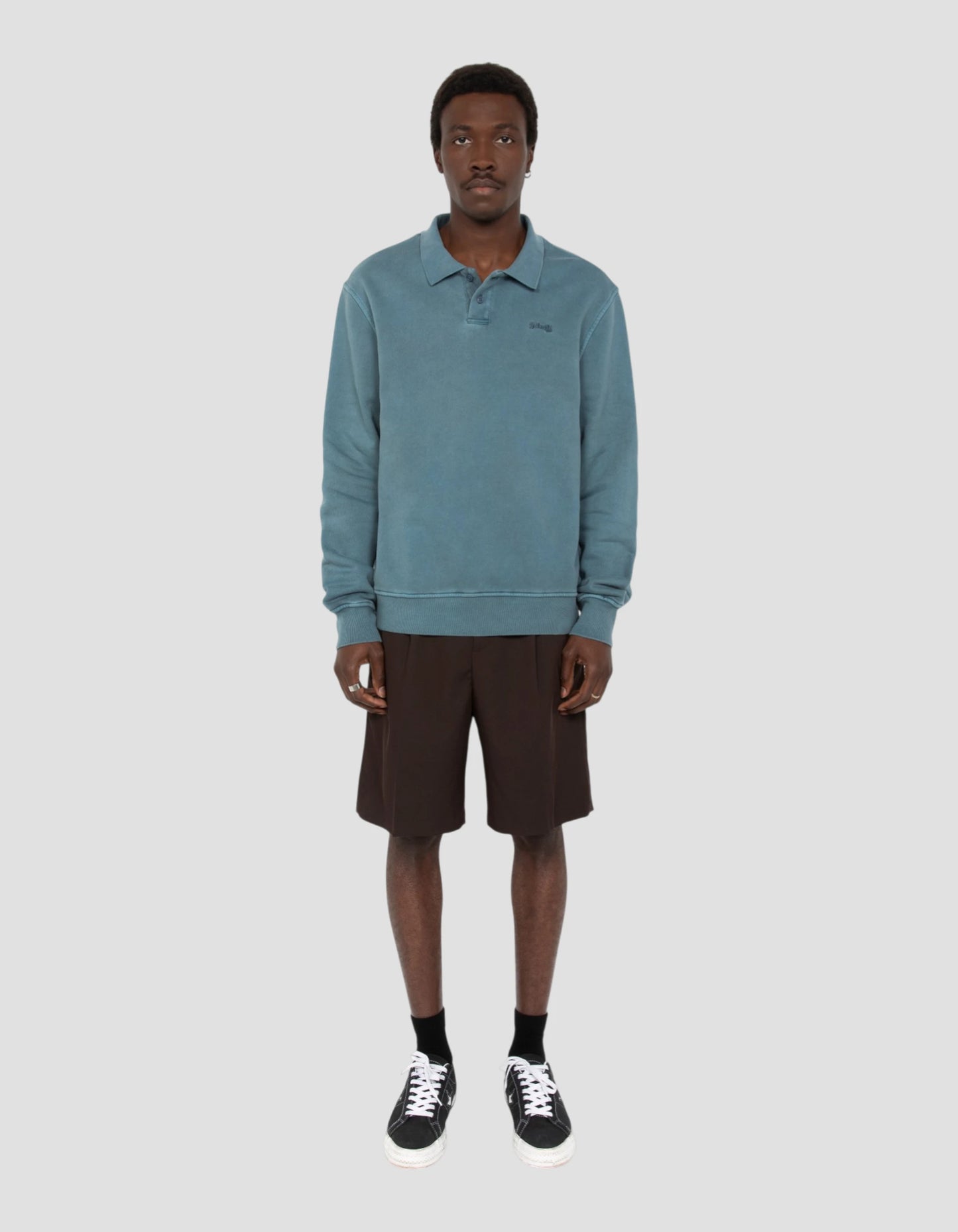 Sweatshirt col polo bleu, effet délavé