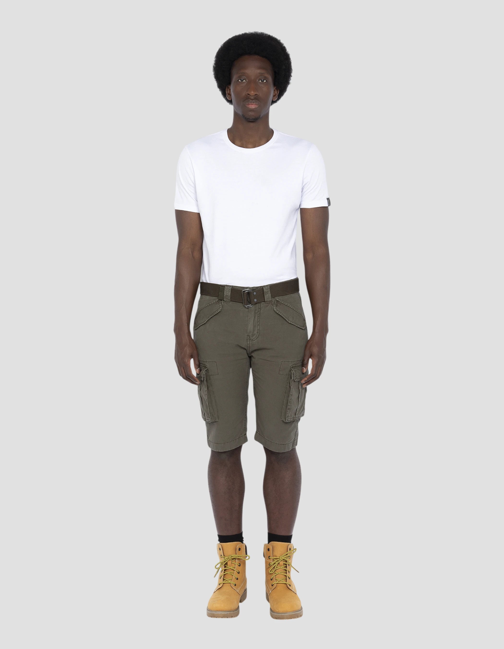 Short cargo olive multipoches-4
