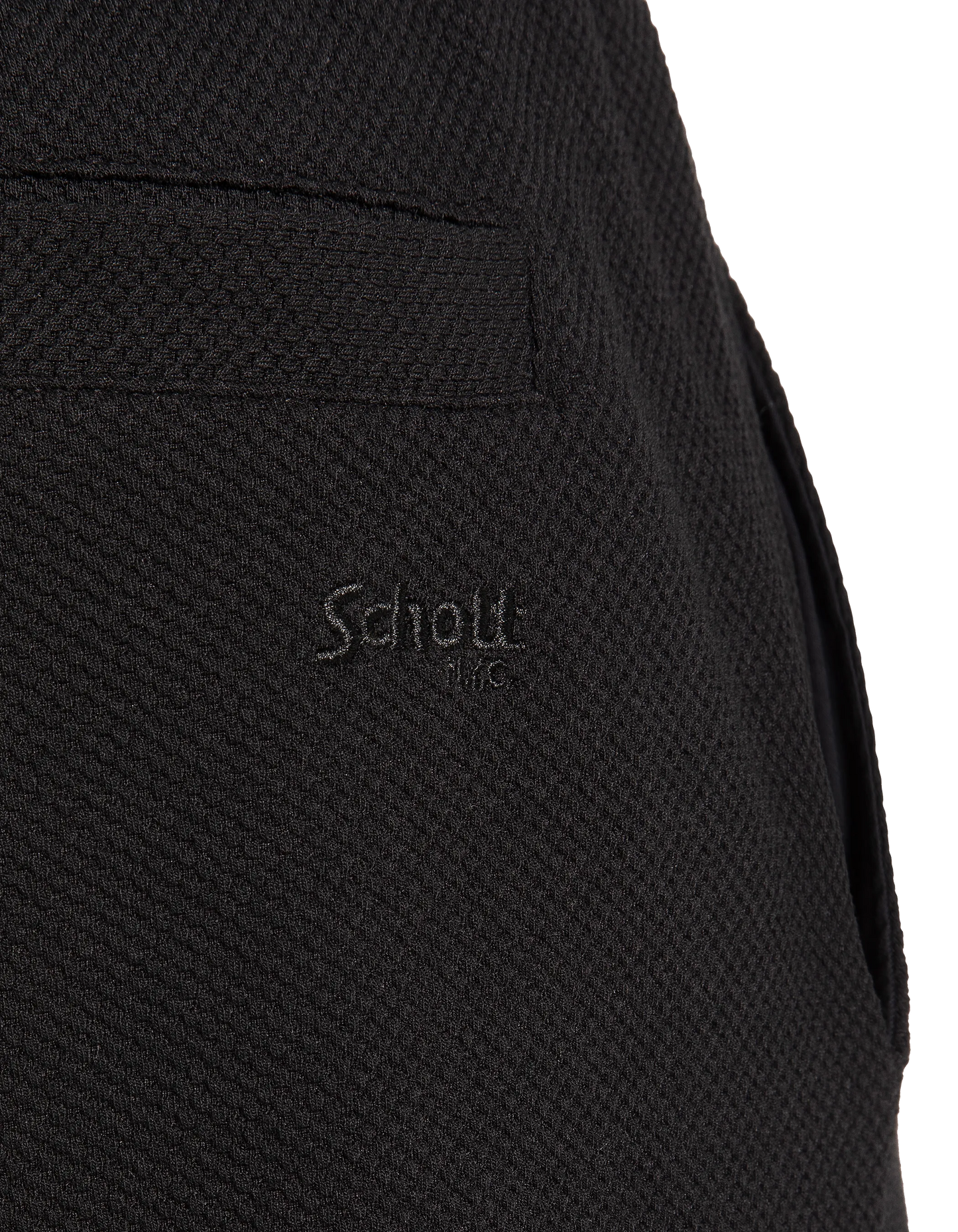 Shorts neri effetto goffrato