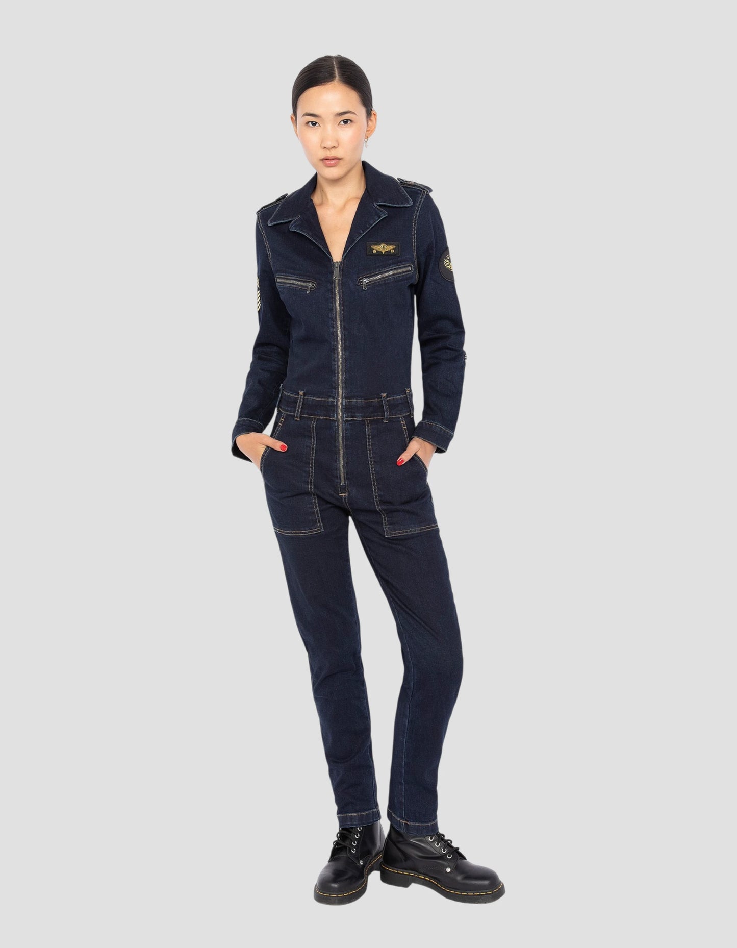 Combinazione slim sottile morbida e comoda in denim grezzo