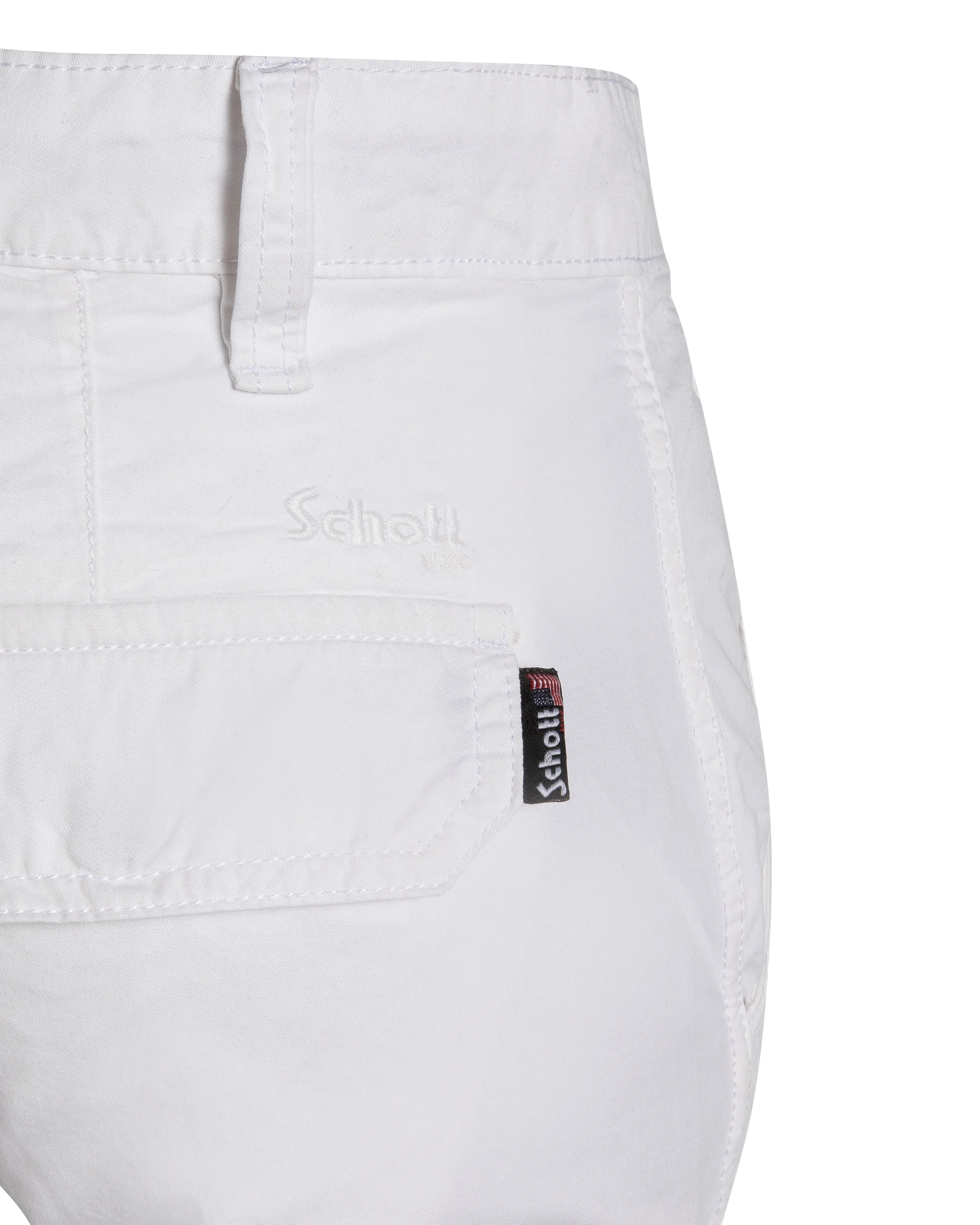 Weiße, kurze Cargohose mit mehreren Taschen-5
