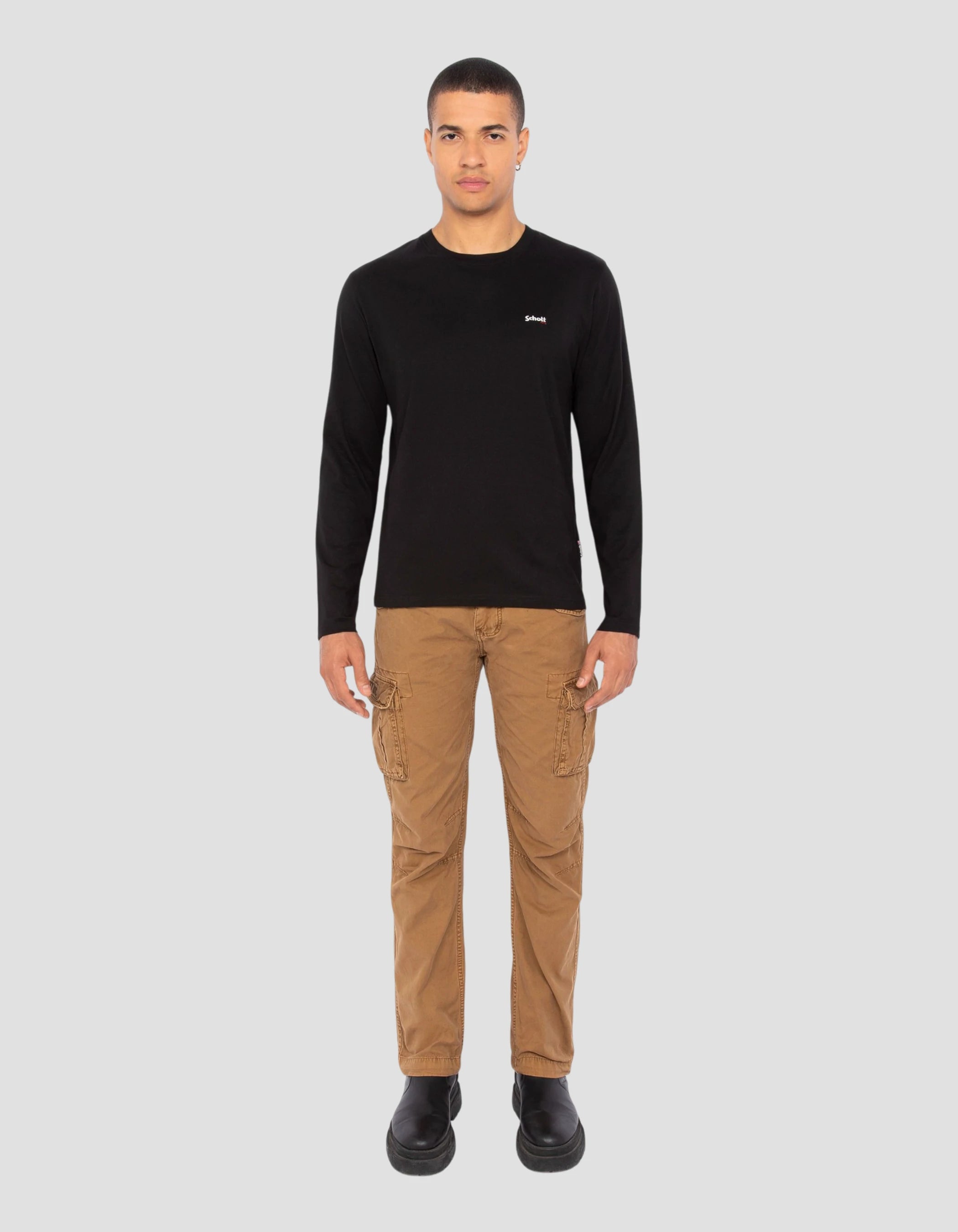 Schwarzes T-Shirt mit langen Ärmeln-1