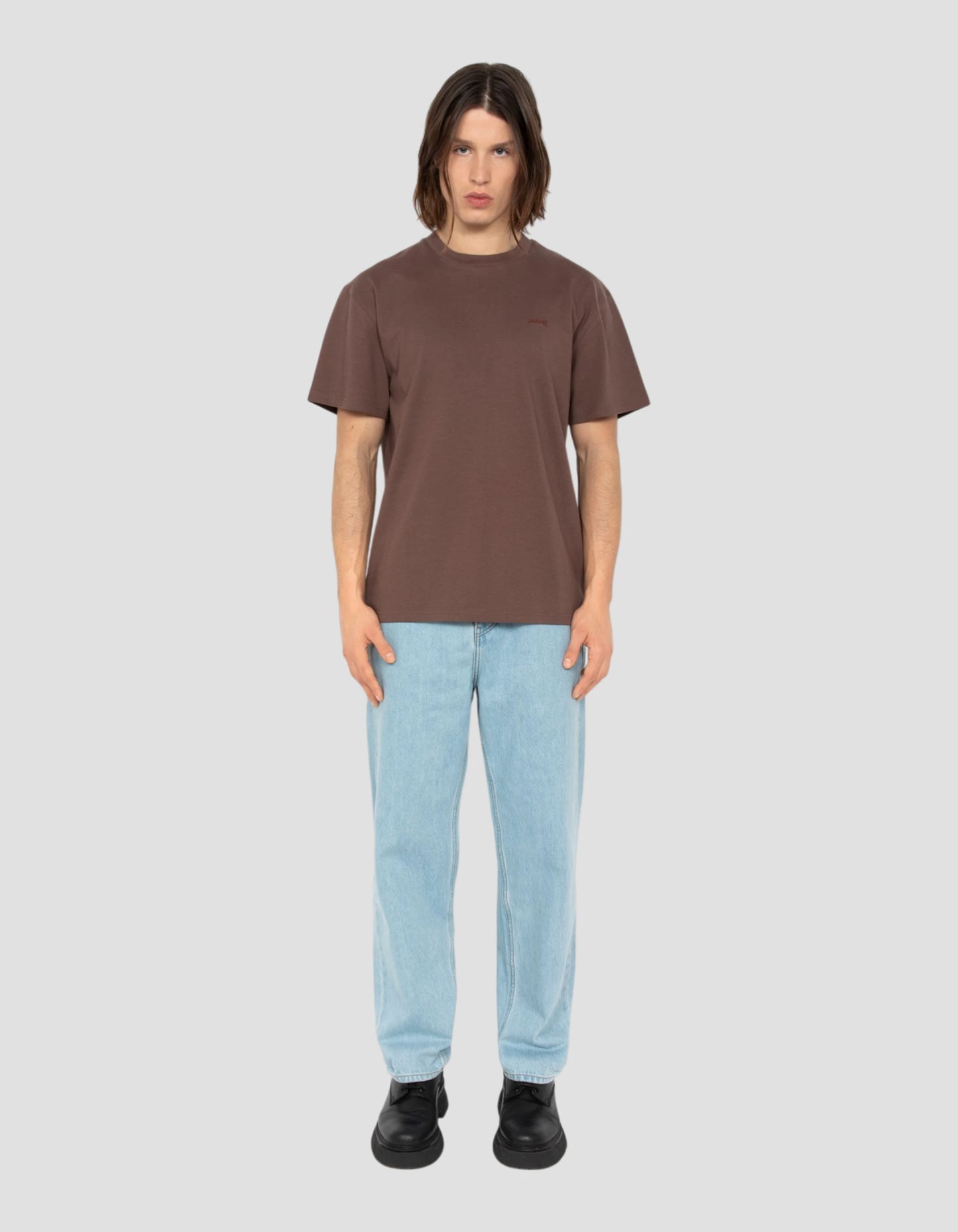 T-shirt café à manches courtes