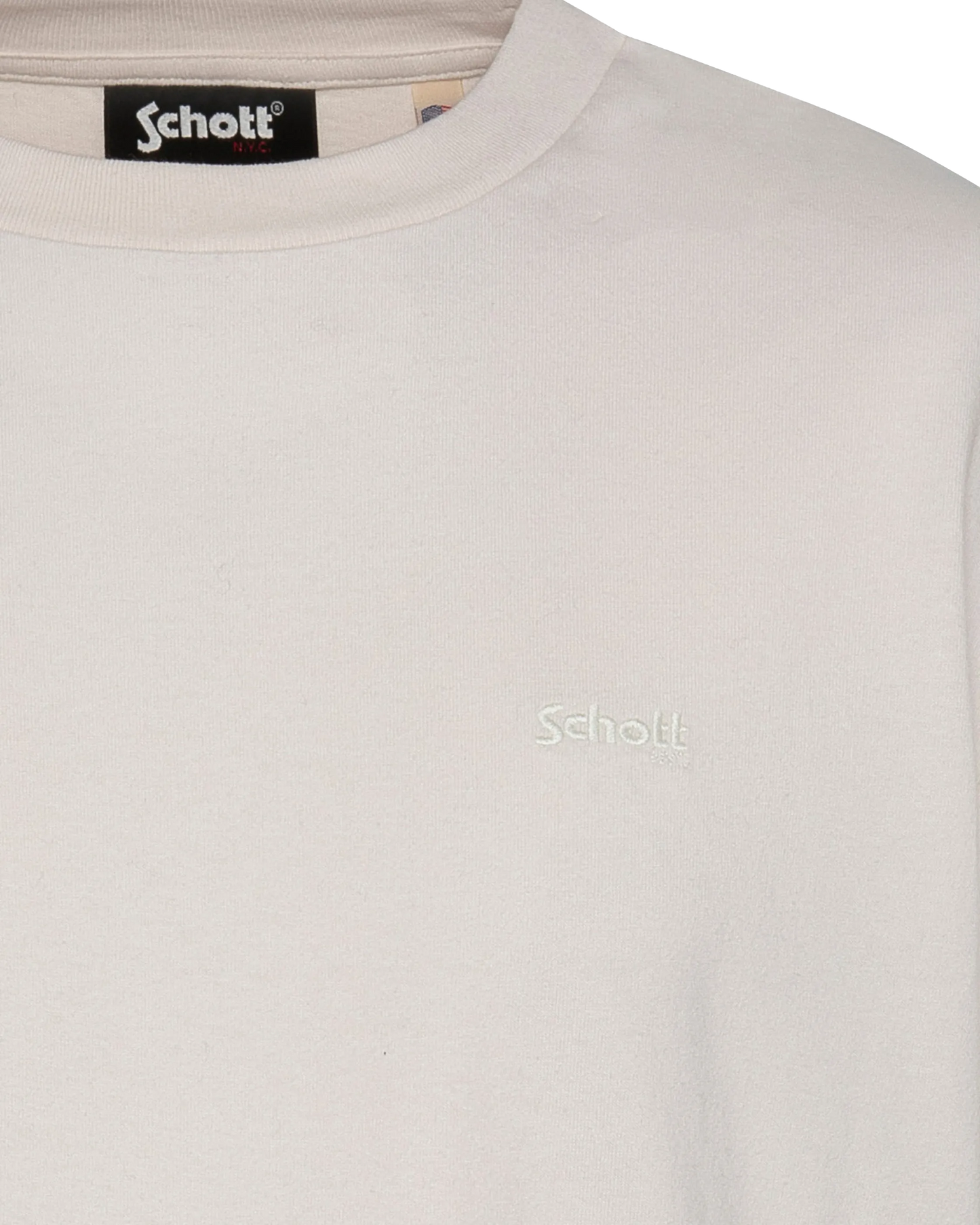 White T-shirt with short sleeves