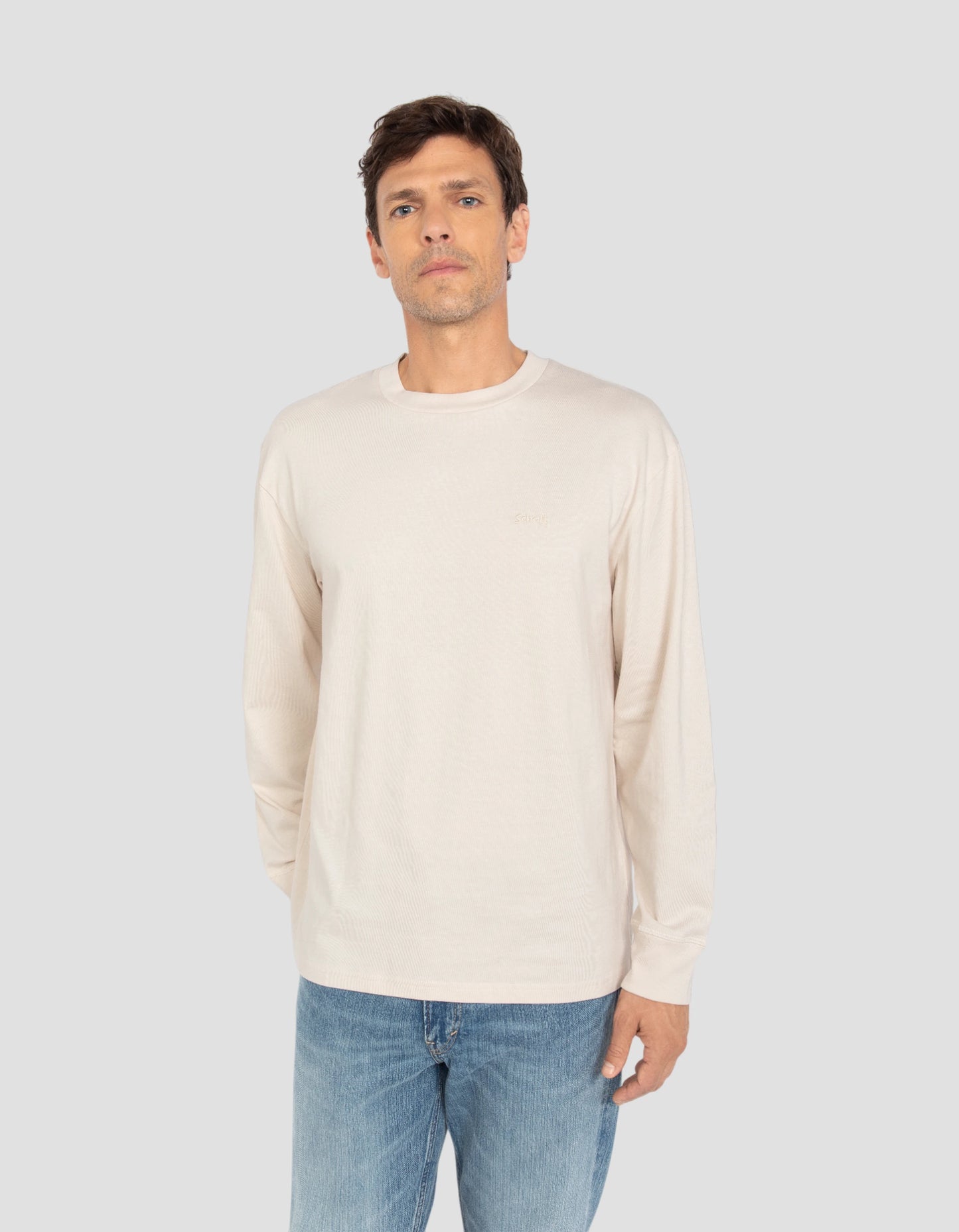 Langarmweißes T-Shirt