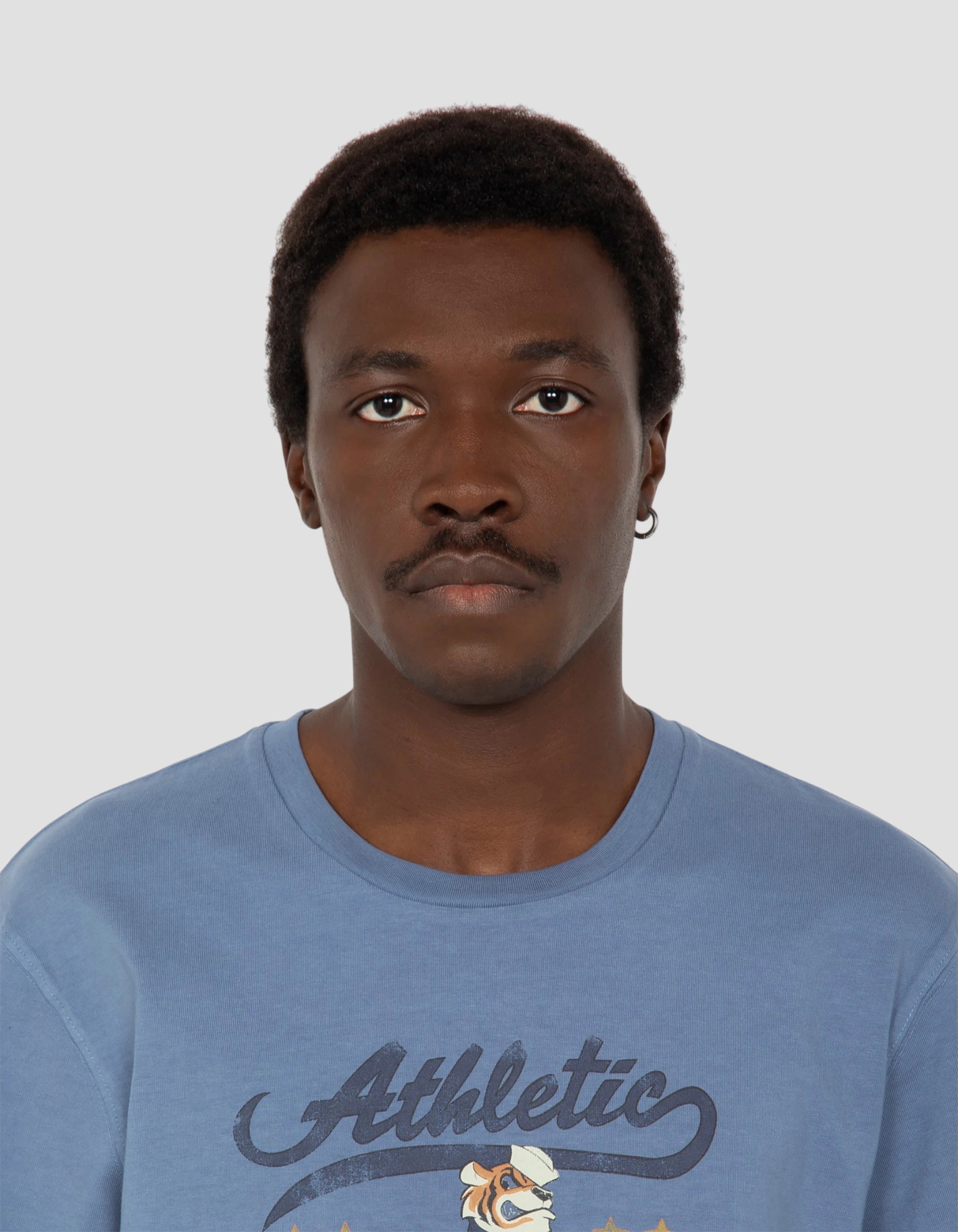 T-shirt university cartoon bleu acier-4