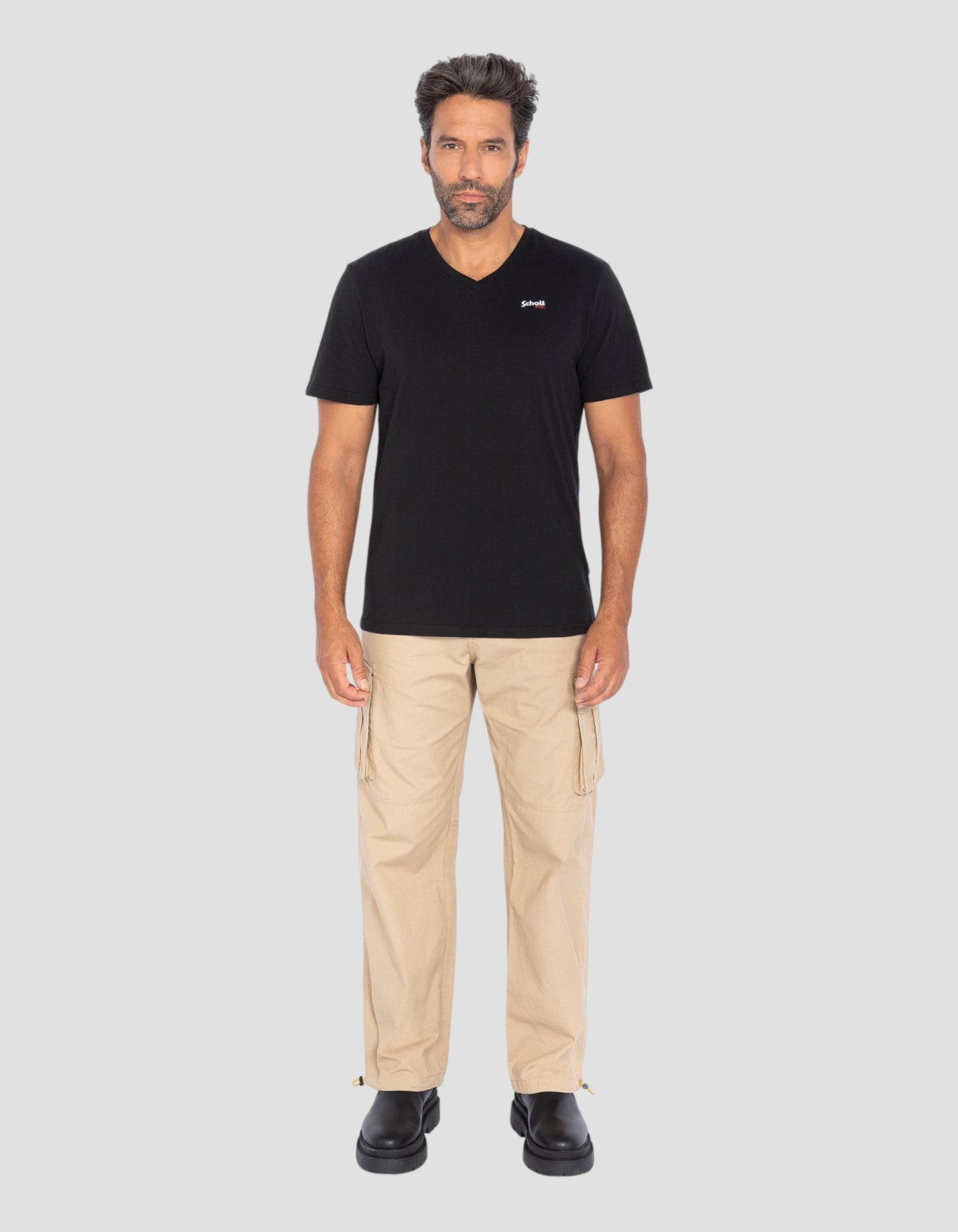 Schwarzes V-Ausck-T-Shirt