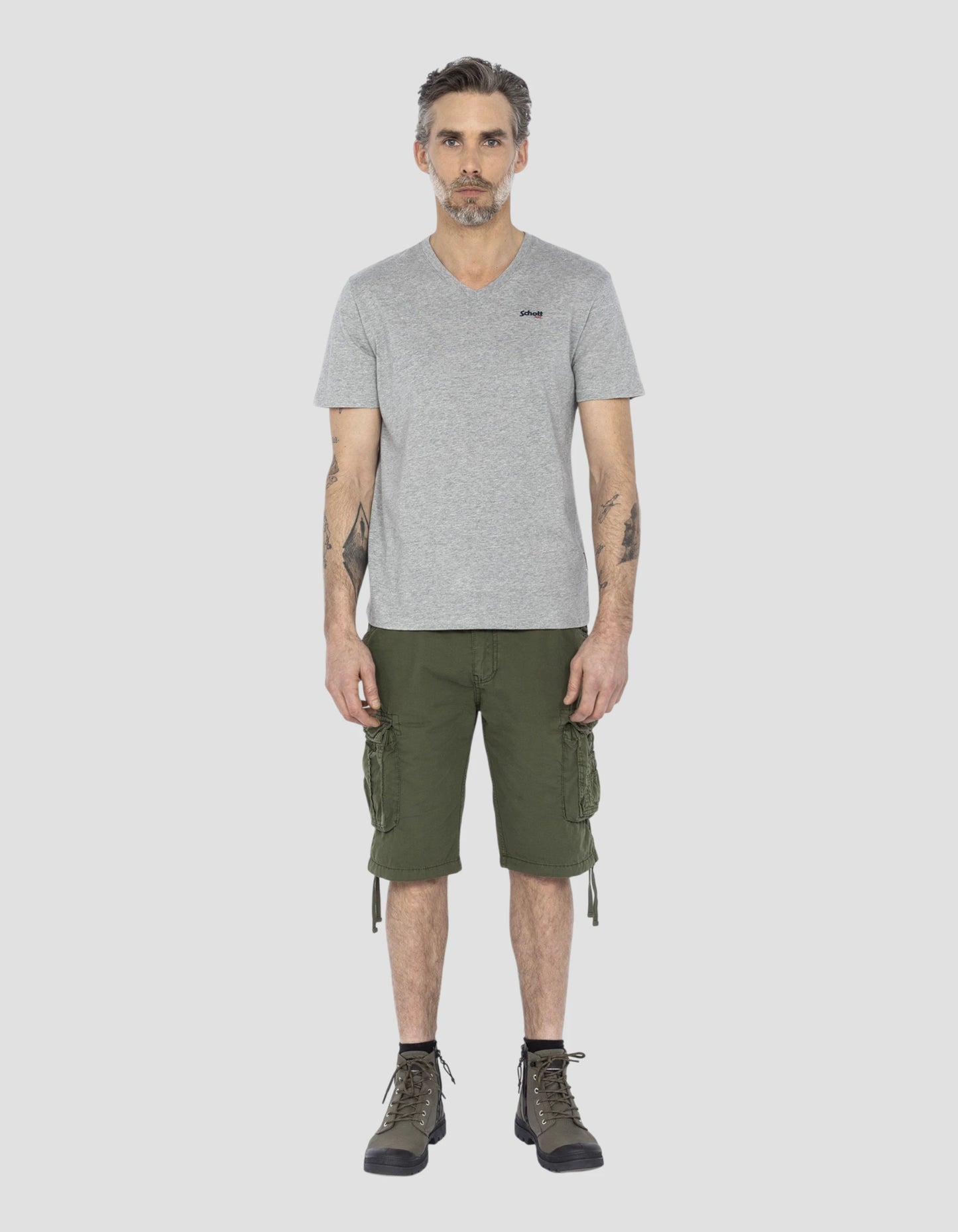 Chinesisches graues V-Ausck-T-Shirt