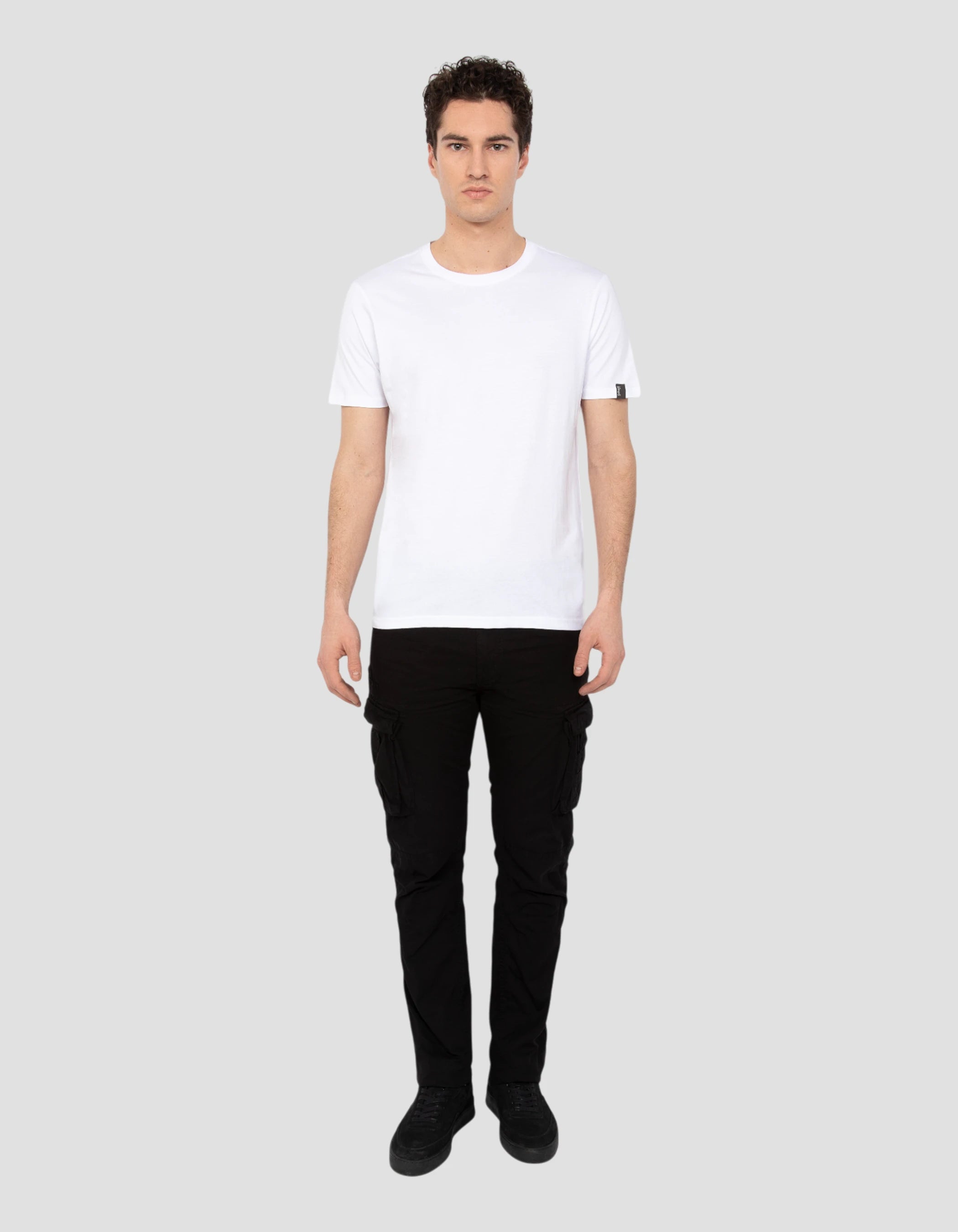 Paquete de 2 camisetas básicas blancas y negras-1